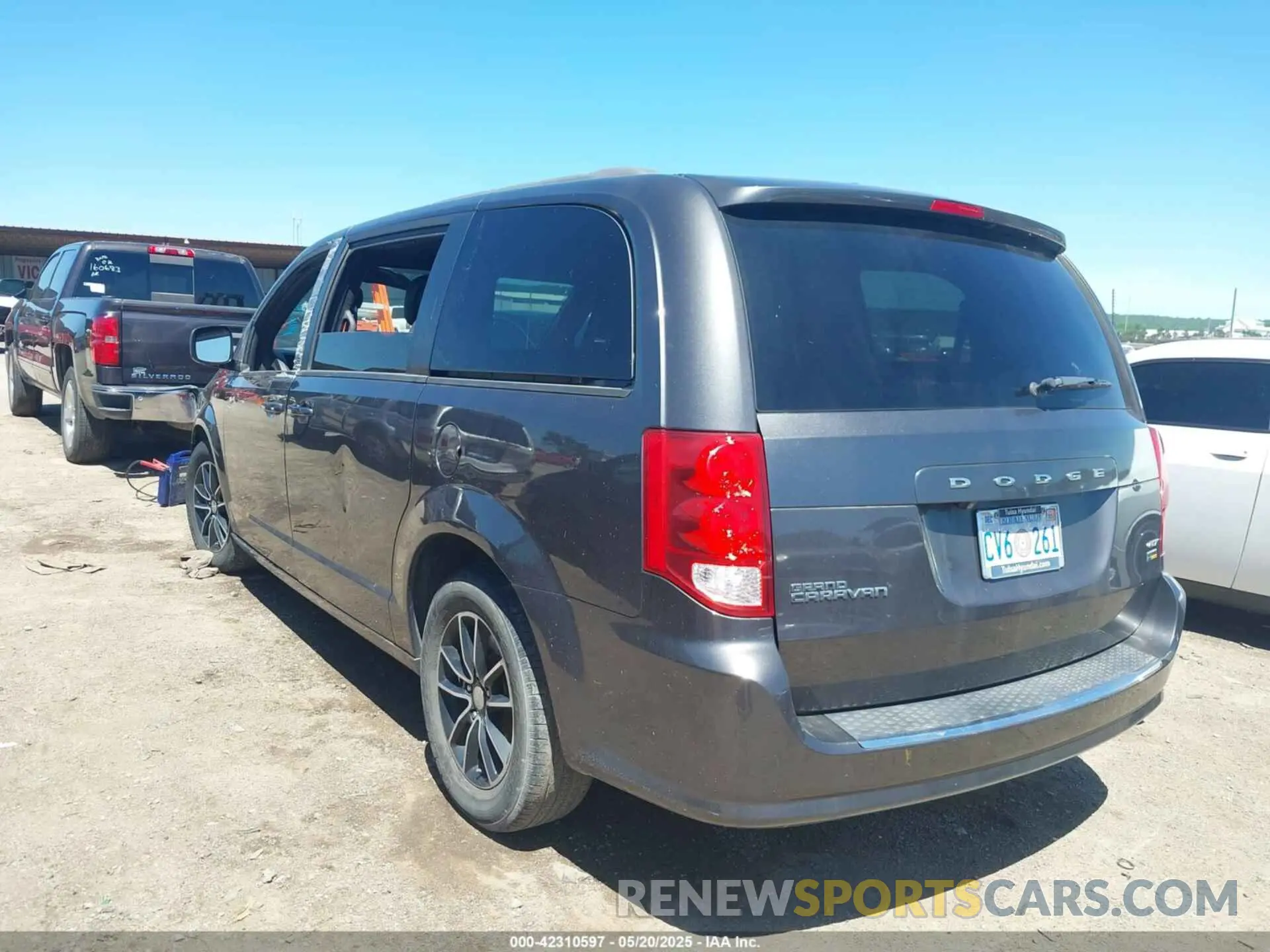 3 Фотография поврежденного автомобиля 2C4RDGEG7KR561945 DODGE GRAND CARAVAN 2019