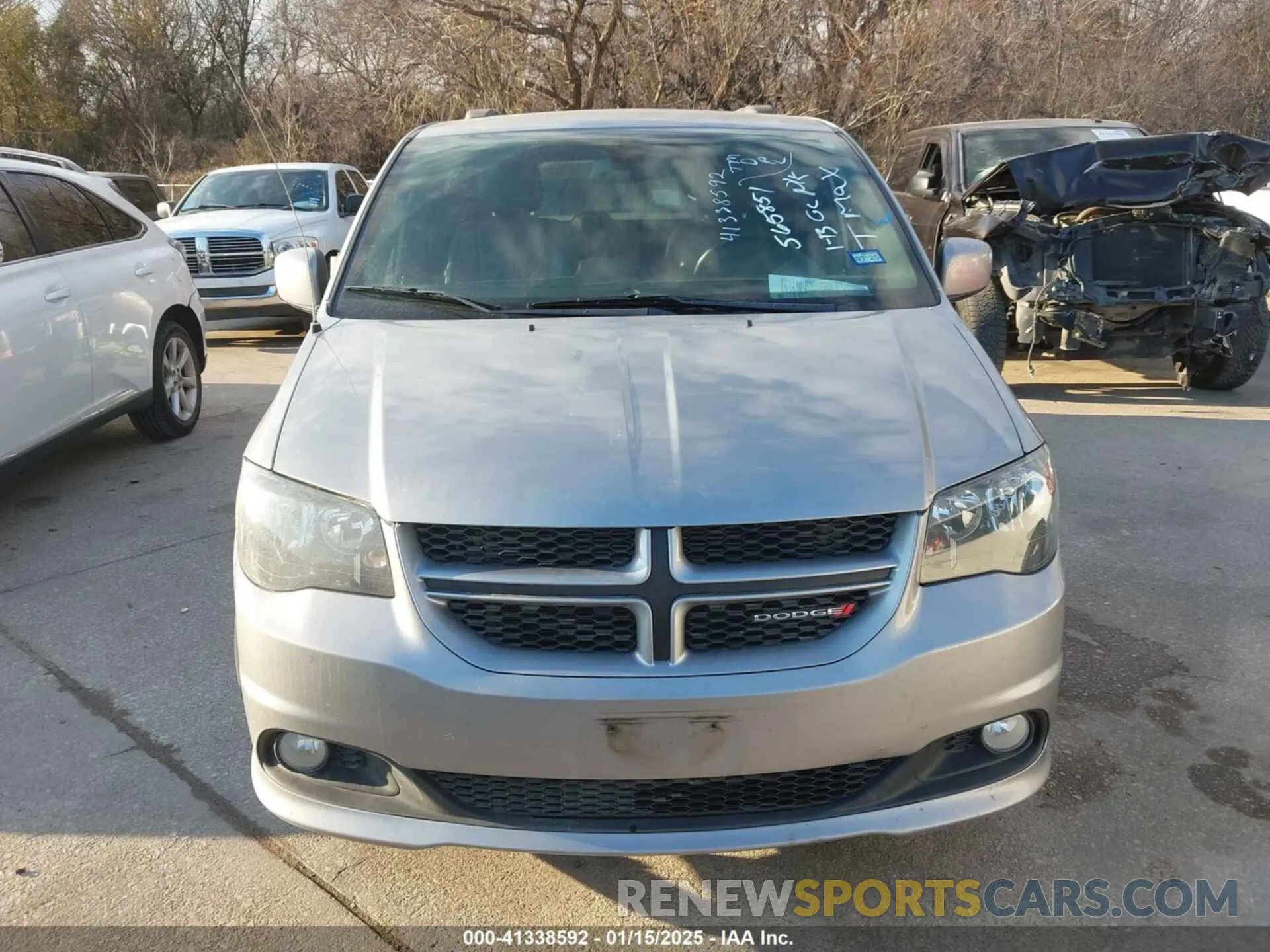 11 Photograph of a damaged car 2C4RDGEG7KR565851 DODGE GRAND CARAVAN 2019