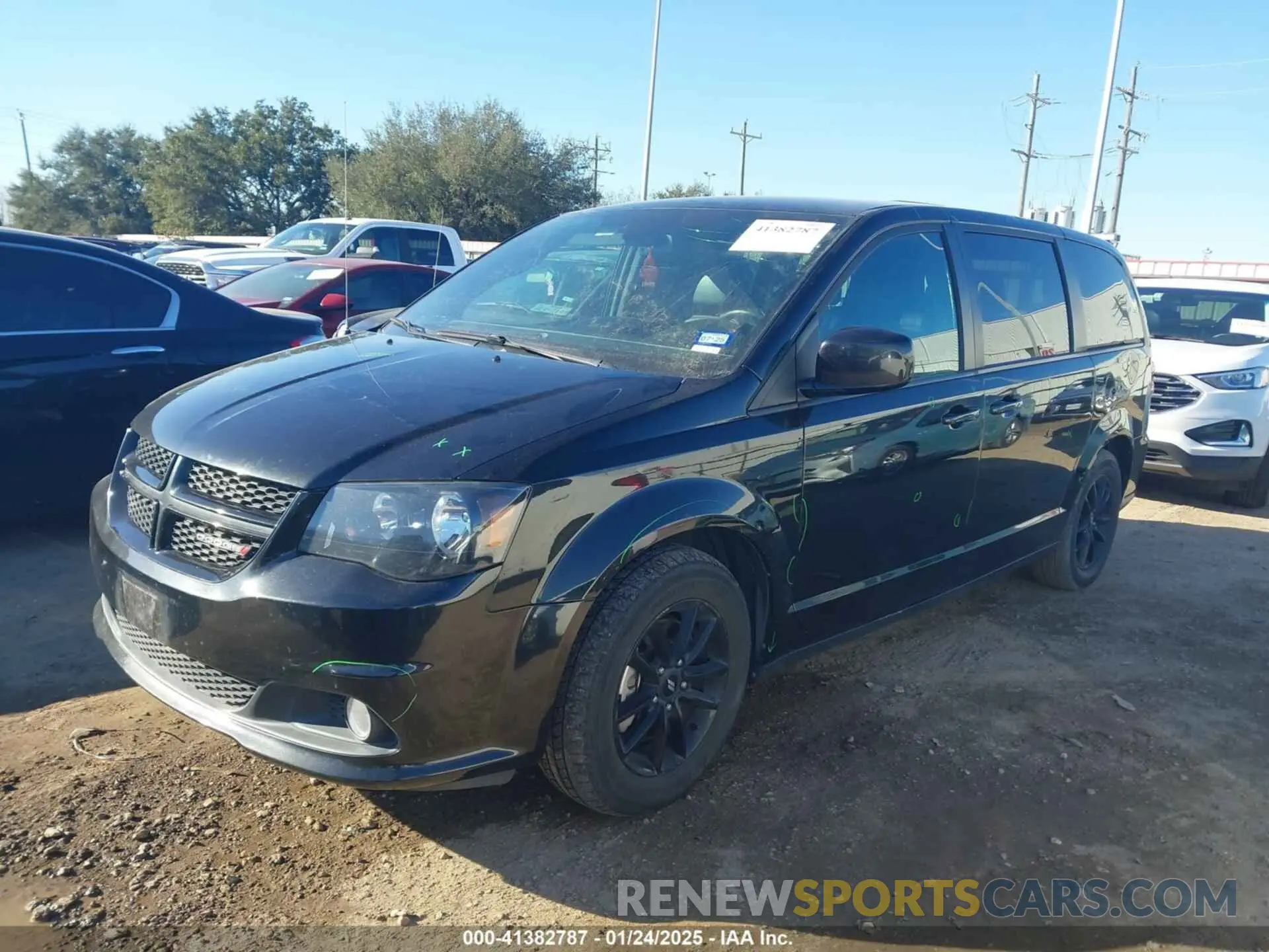 2 Photograph of a damaged car 2C4RDGEG7KR768951 DODGE GRAND CARAVAN 2019