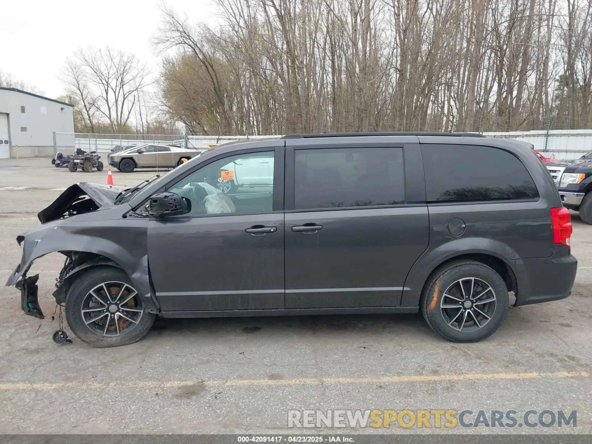 14 Фотография поврежденного автомобиля 2C4RDGEG8KR606486 DODGE GRAND CARAVAN 2019