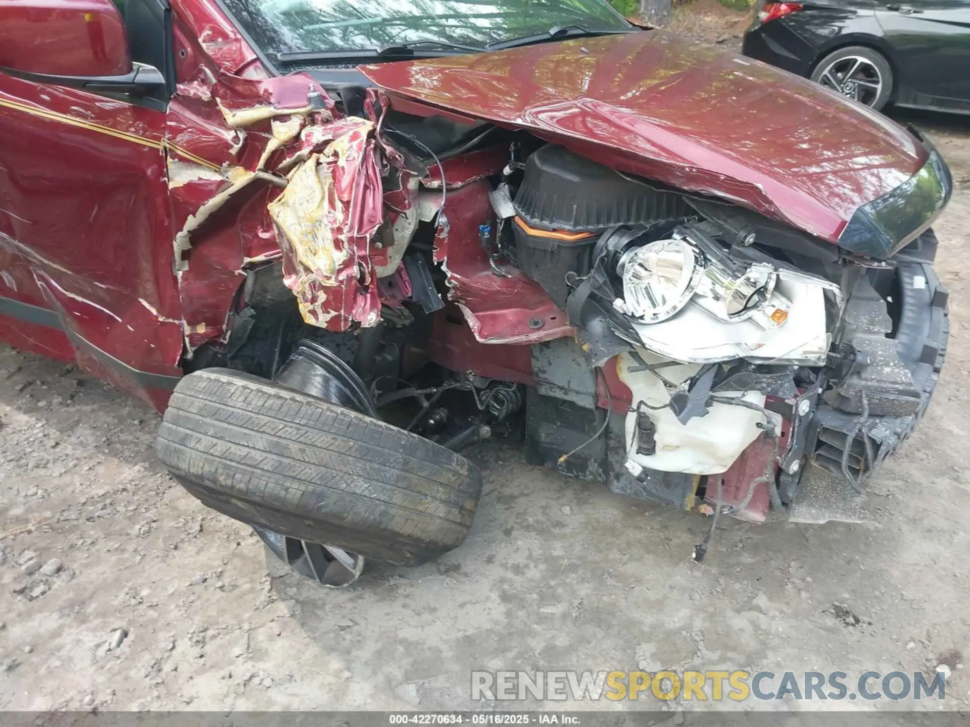6 Photograph of a damaged car 2C4RDGEG8KR743010 DODGE GRAND CARAVAN 2019