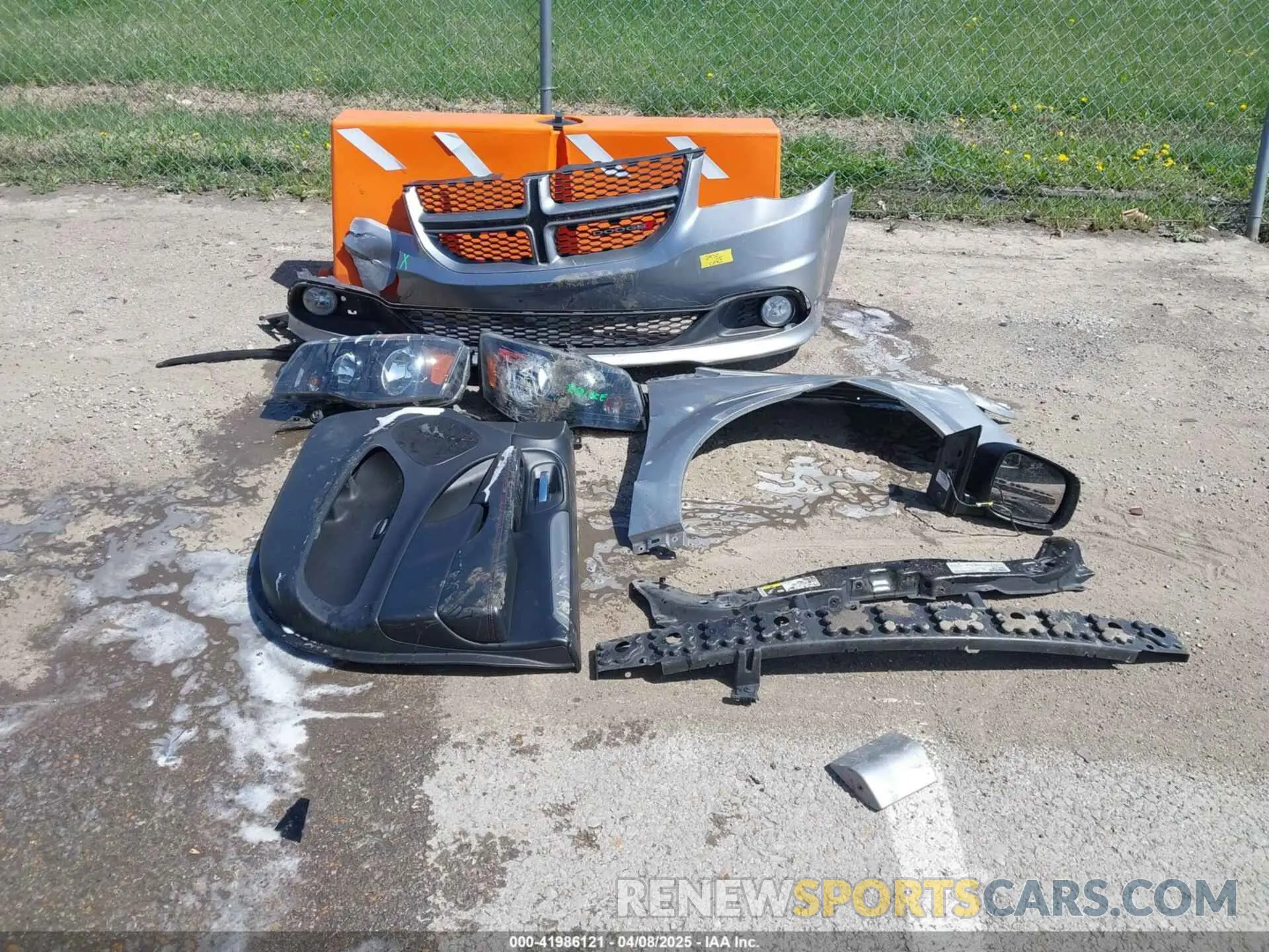 12 Photograph of a damaged car 2C4RDGEG8KR769767 DODGE GRAND CARAVAN 2019