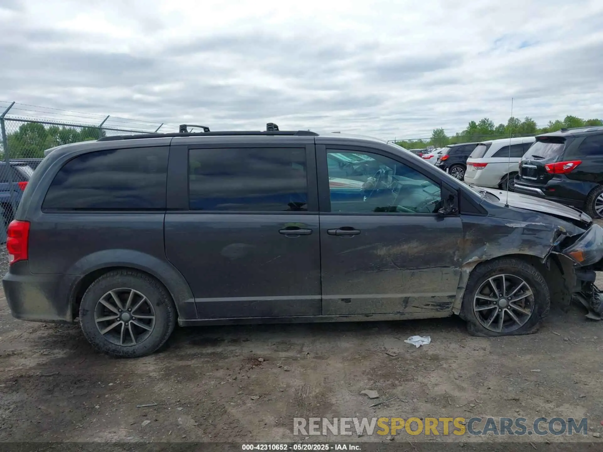 13 Фотография поврежденного автомобиля 2C4RDGEG9KR512035 DODGE GRAND CARAVAN 2019