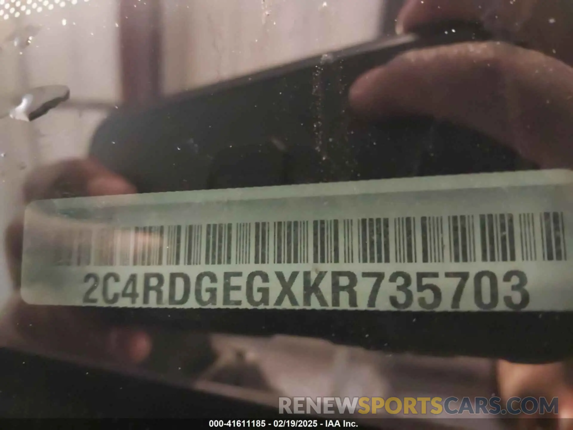 9 Photograph of a damaged car 2C4RDGEGXKR735703 DODGE GRAND CARAVAN 2019