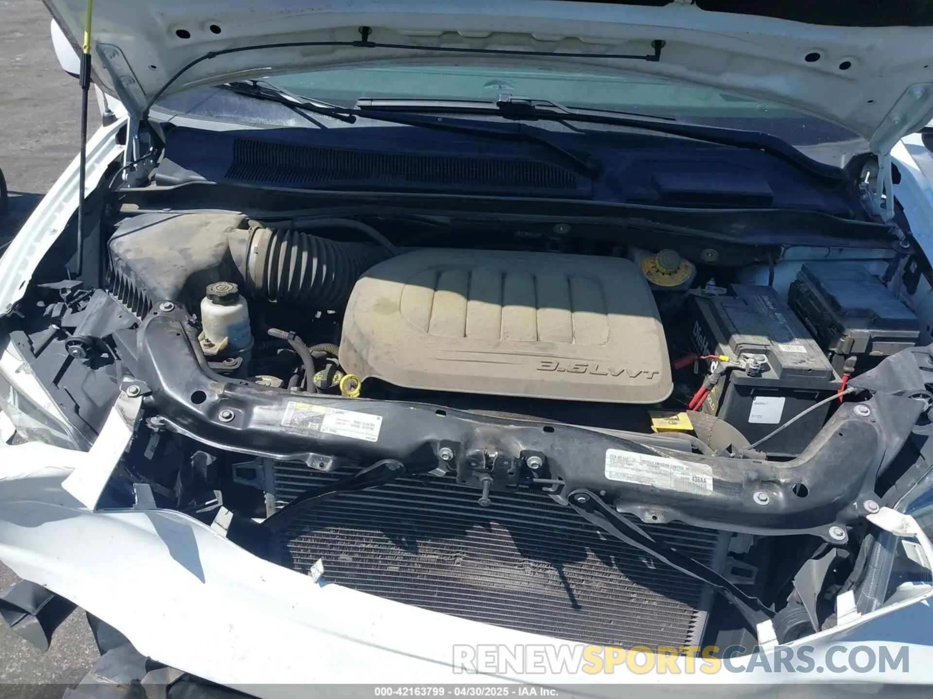10 Photograph of a damaged car 2C4RDGEGXKR785694 DODGE GRAND CARAVAN 2019
