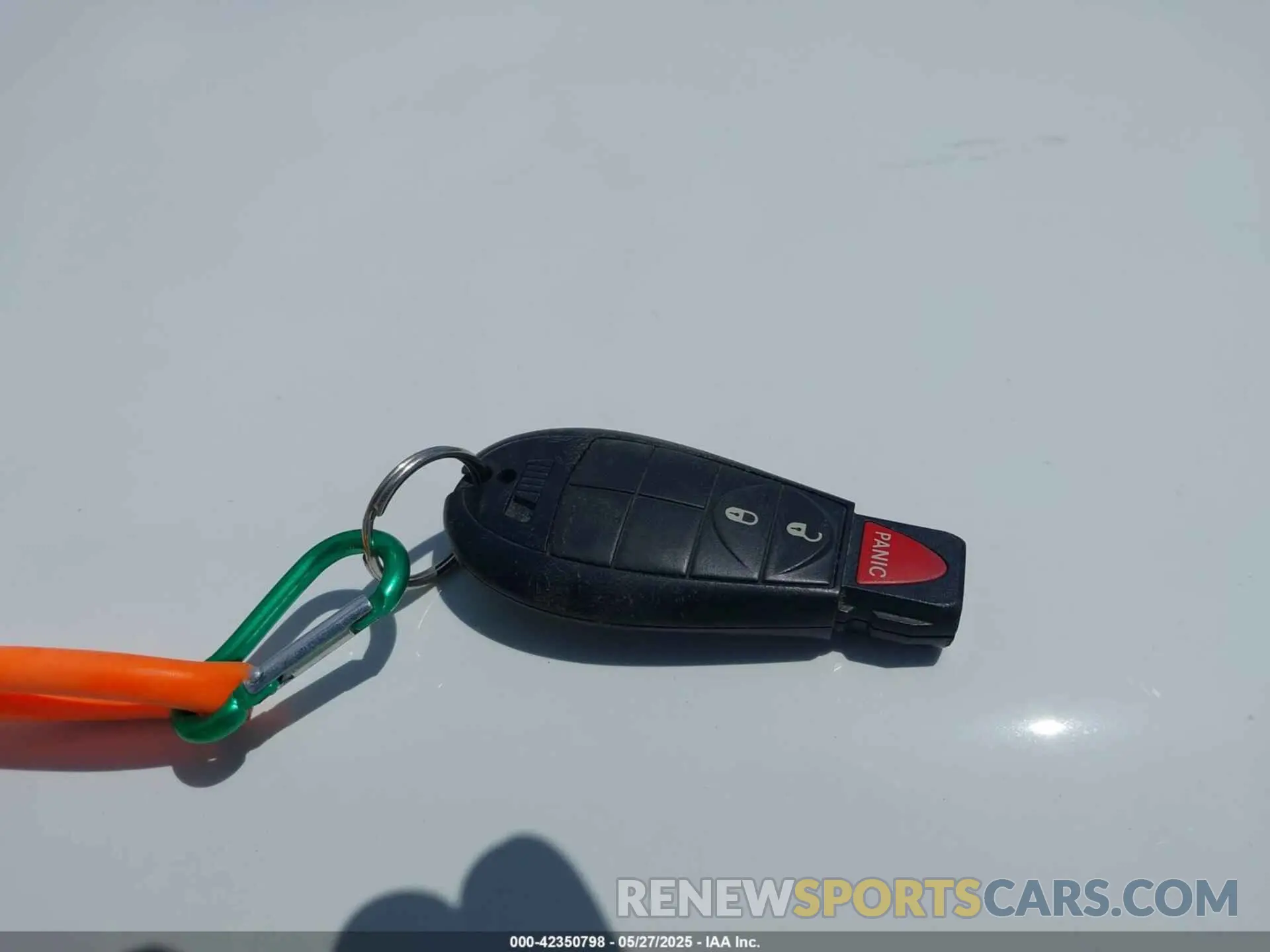 11 Photograph of a damaged car 2C7WDGBG5KR801360 DODGE GRAND CARAVAN 2019