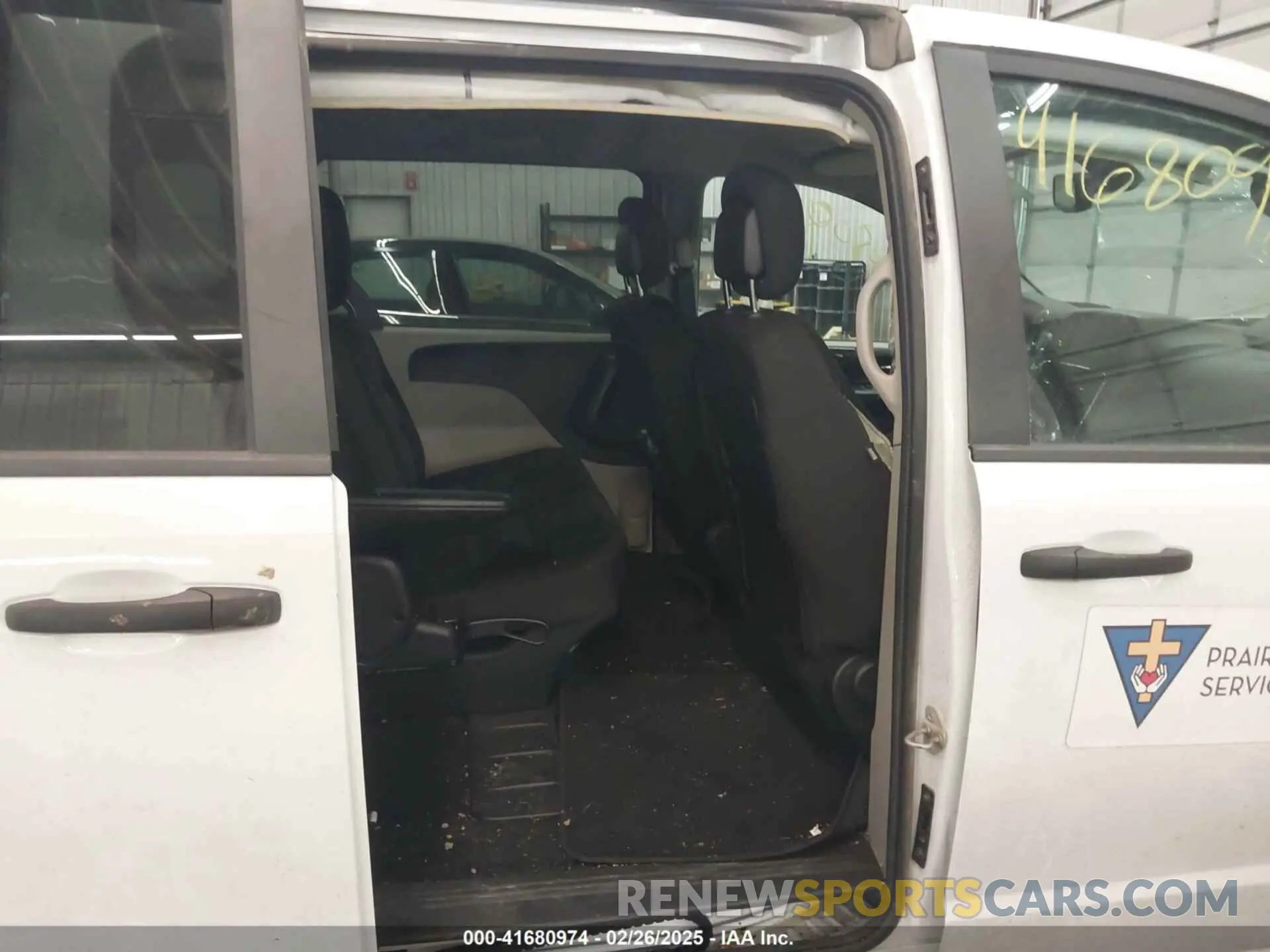 8 Photograph of a damaged car 2C4RDGBG4LR168233 DODGE GRAND CARAVAN 2020
