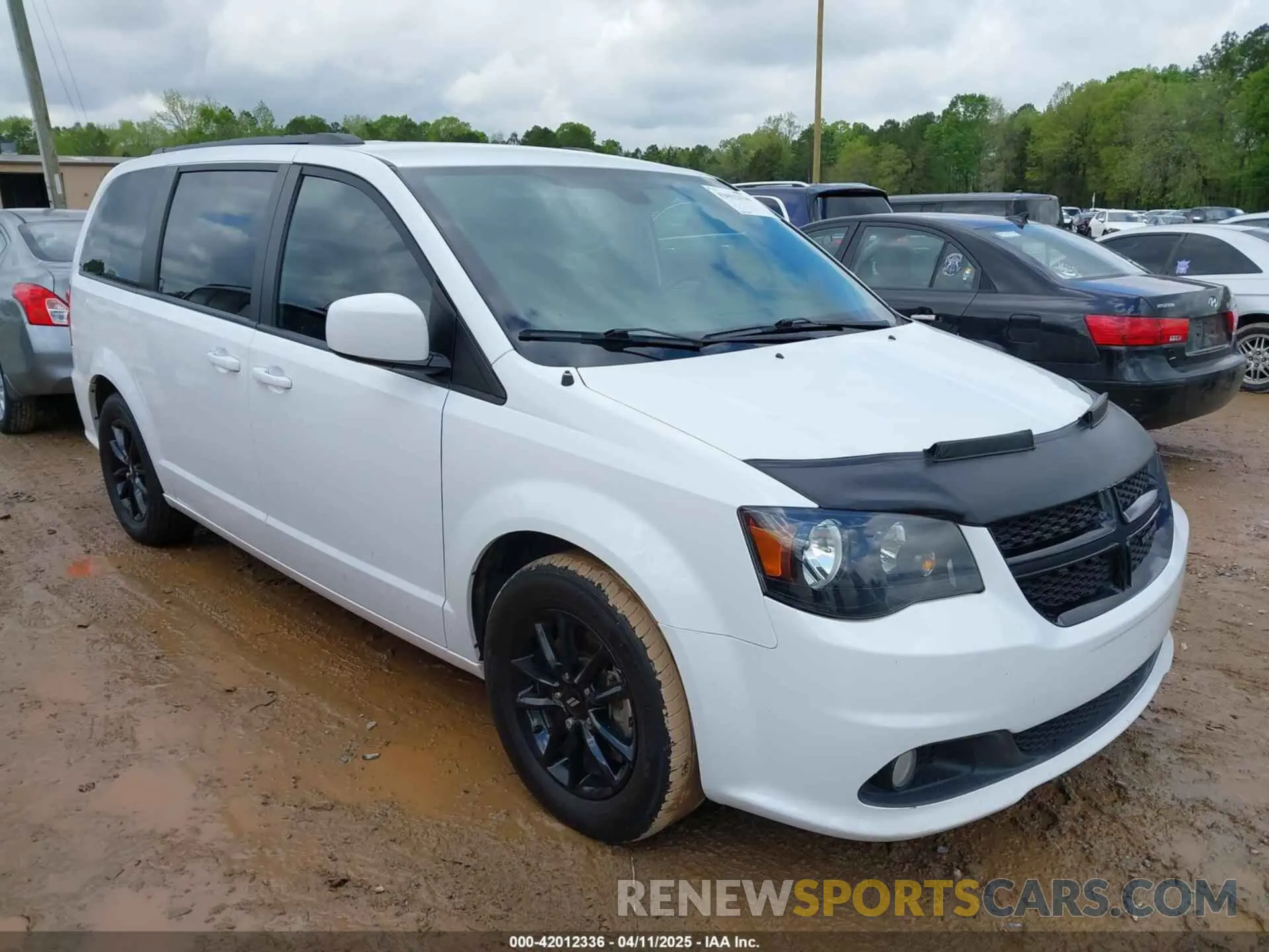 1 Photograph of a damaged car 2C4RDGBG4LR175537 DODGE GRAND CARAVAN 2020