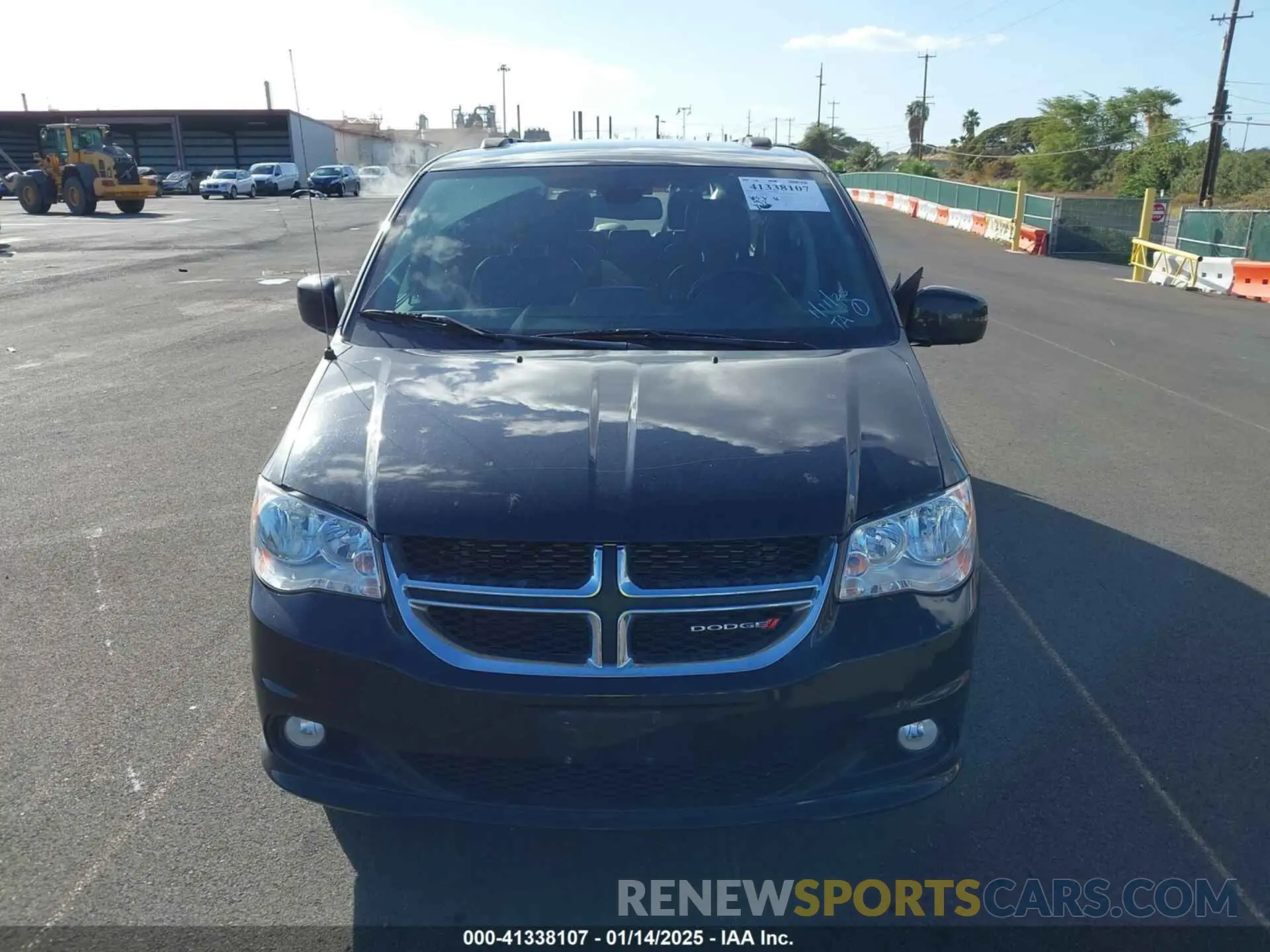 12 Photograph of a damaged car 2C4RDGCG1LR248961 DODGE GRAND CARAVAN 2020