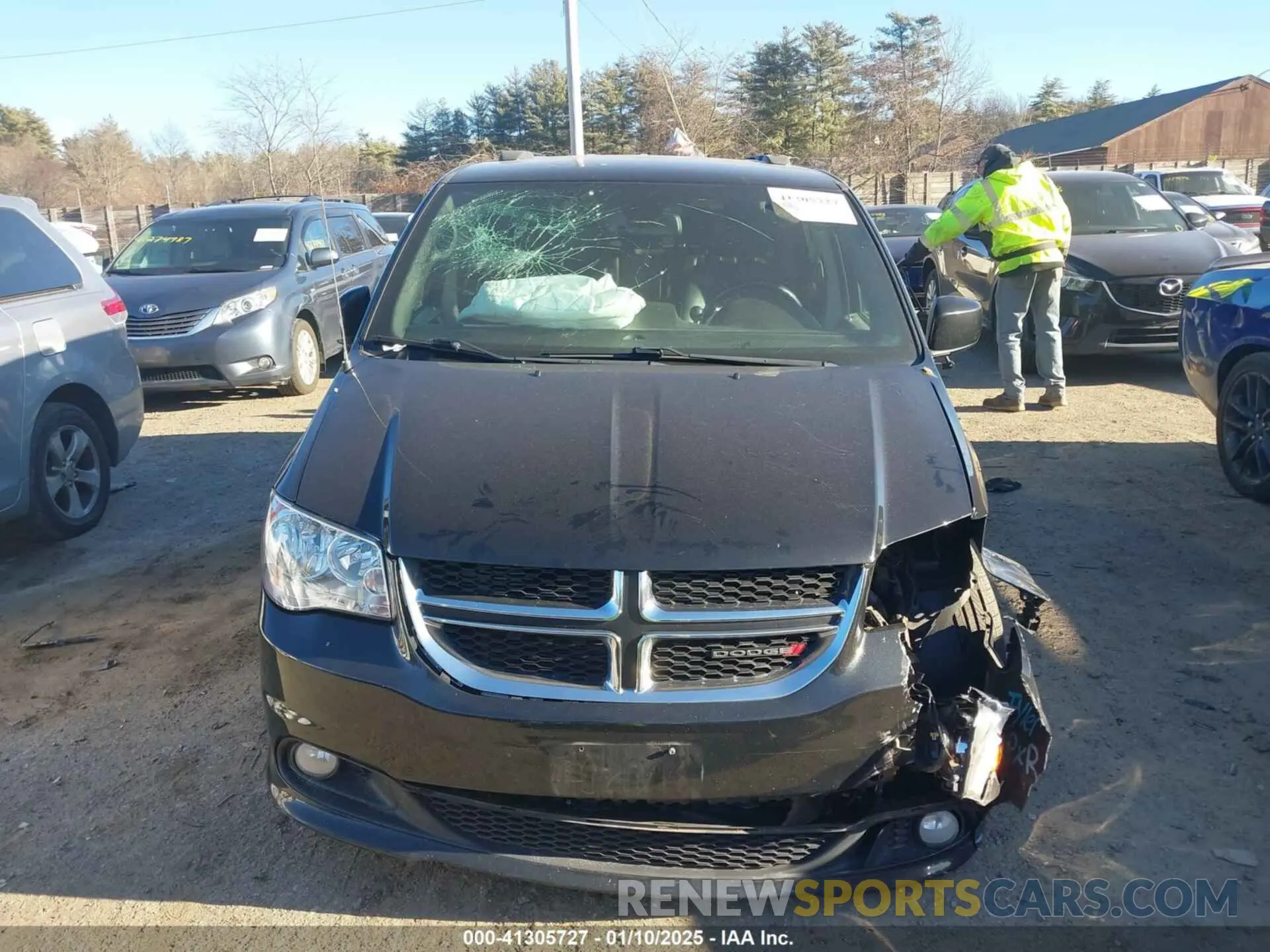 12 Photograph of a damaged car 2C4RDGCG4LR174290 DODGE GRAND CARAVAN 2020
