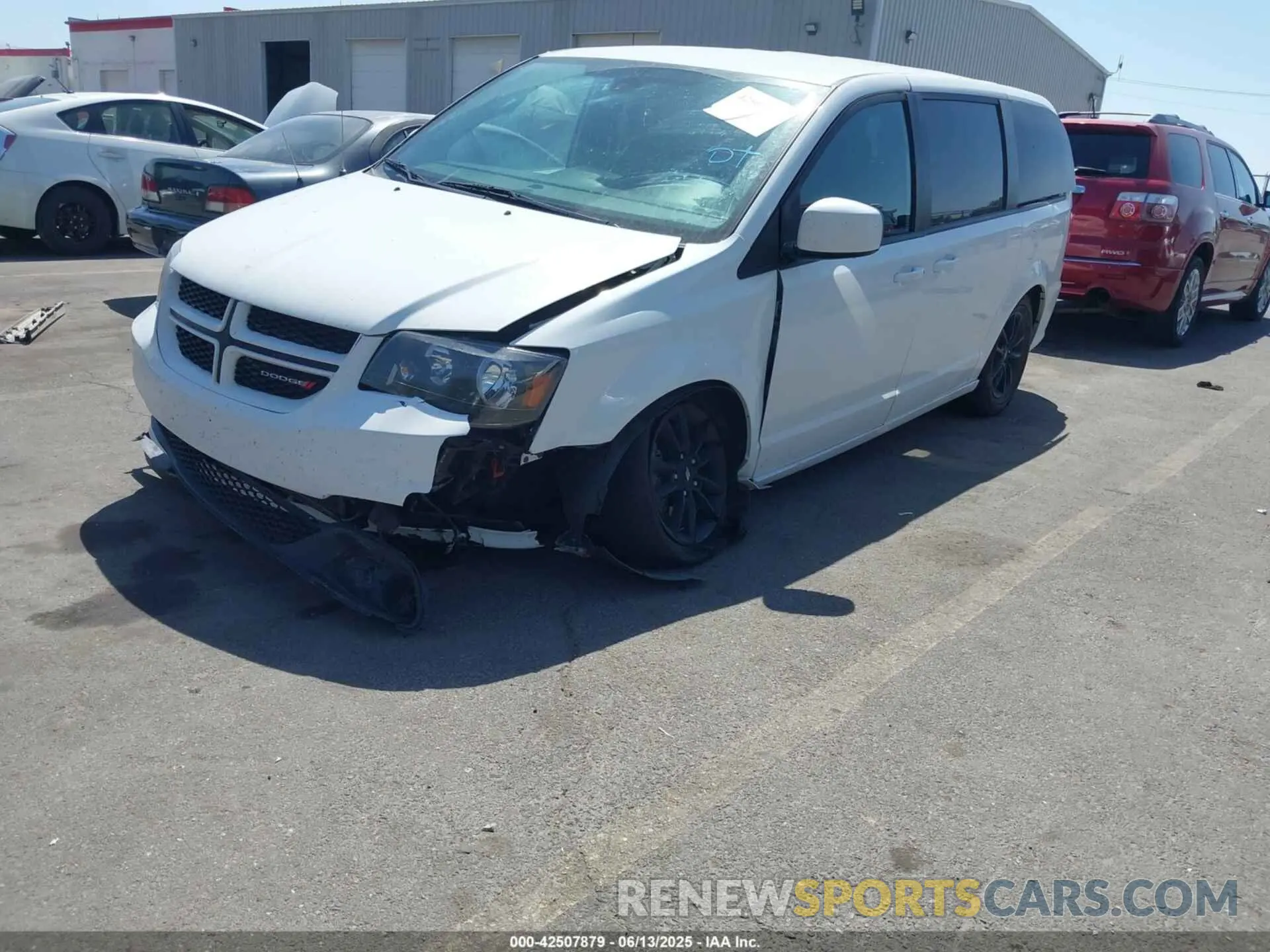 2 Photograph of a damaged car 2C4RDGEG9LR160477 DODGE GRAND CARAVAN 2020