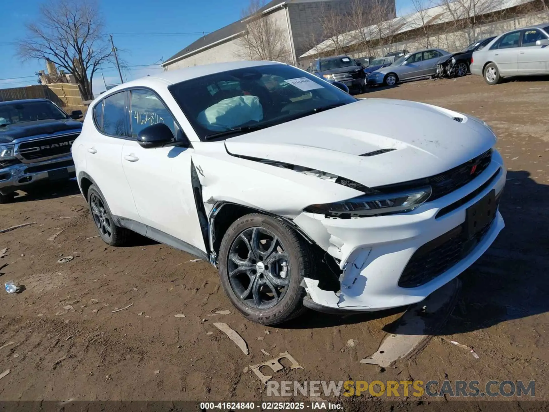 1 Photograph of a damaged car ZACNDFAN4R3A39440 DODGE HORNET 2024