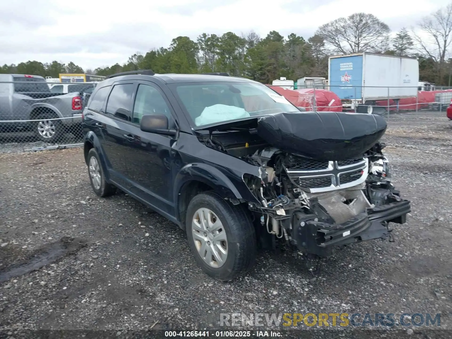 1 Photograph of a damaged car 3C4PDCAB1KT870382 DODGE JOURNEY 2019