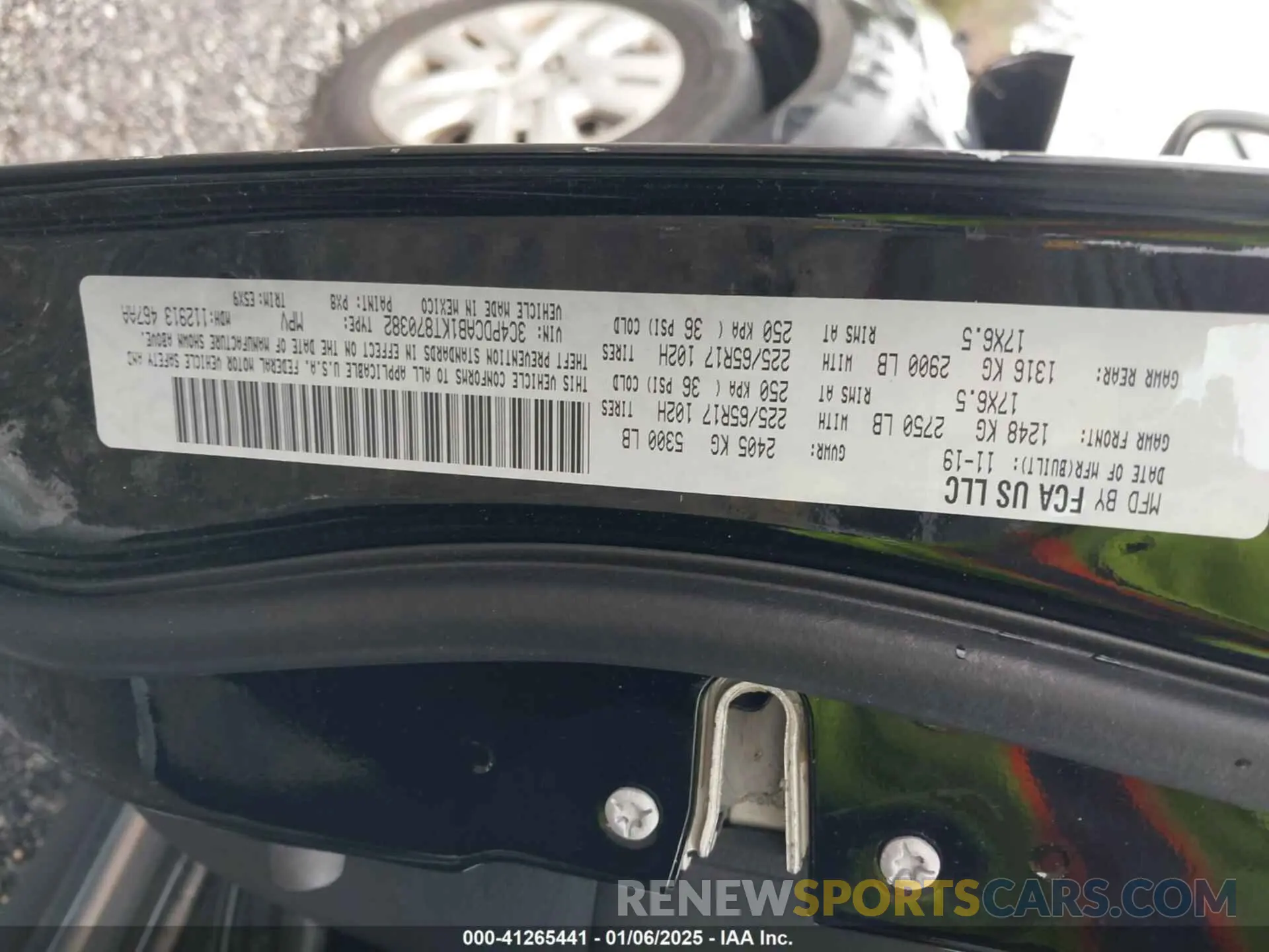9 Photograph of a damaged car 3C4PDCAB1KT870382 DODGE JOURNEY 2019