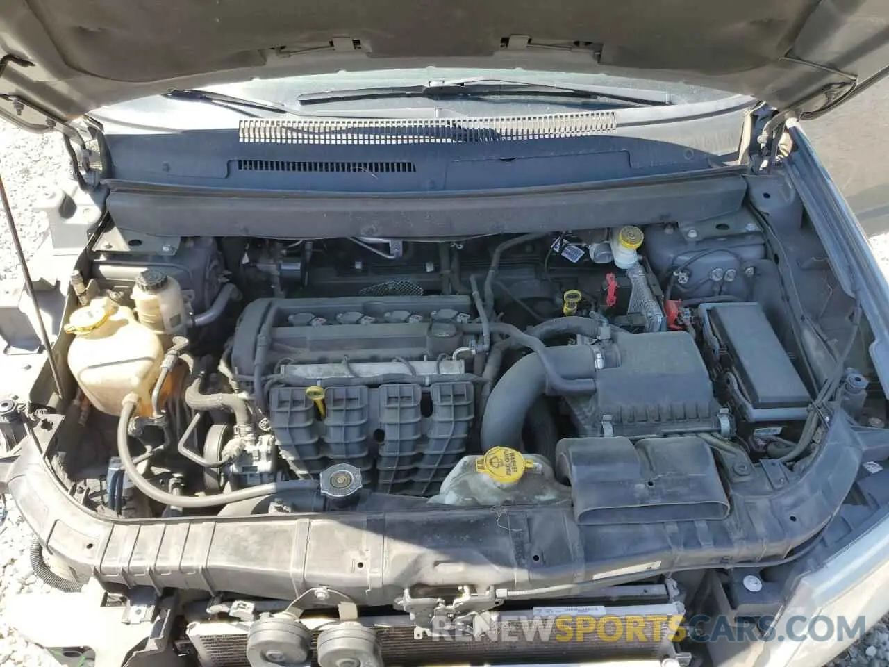 12 Photograph of a damaged car 3C4PDCAB3KT797709 DODGE JOURNEY 2019