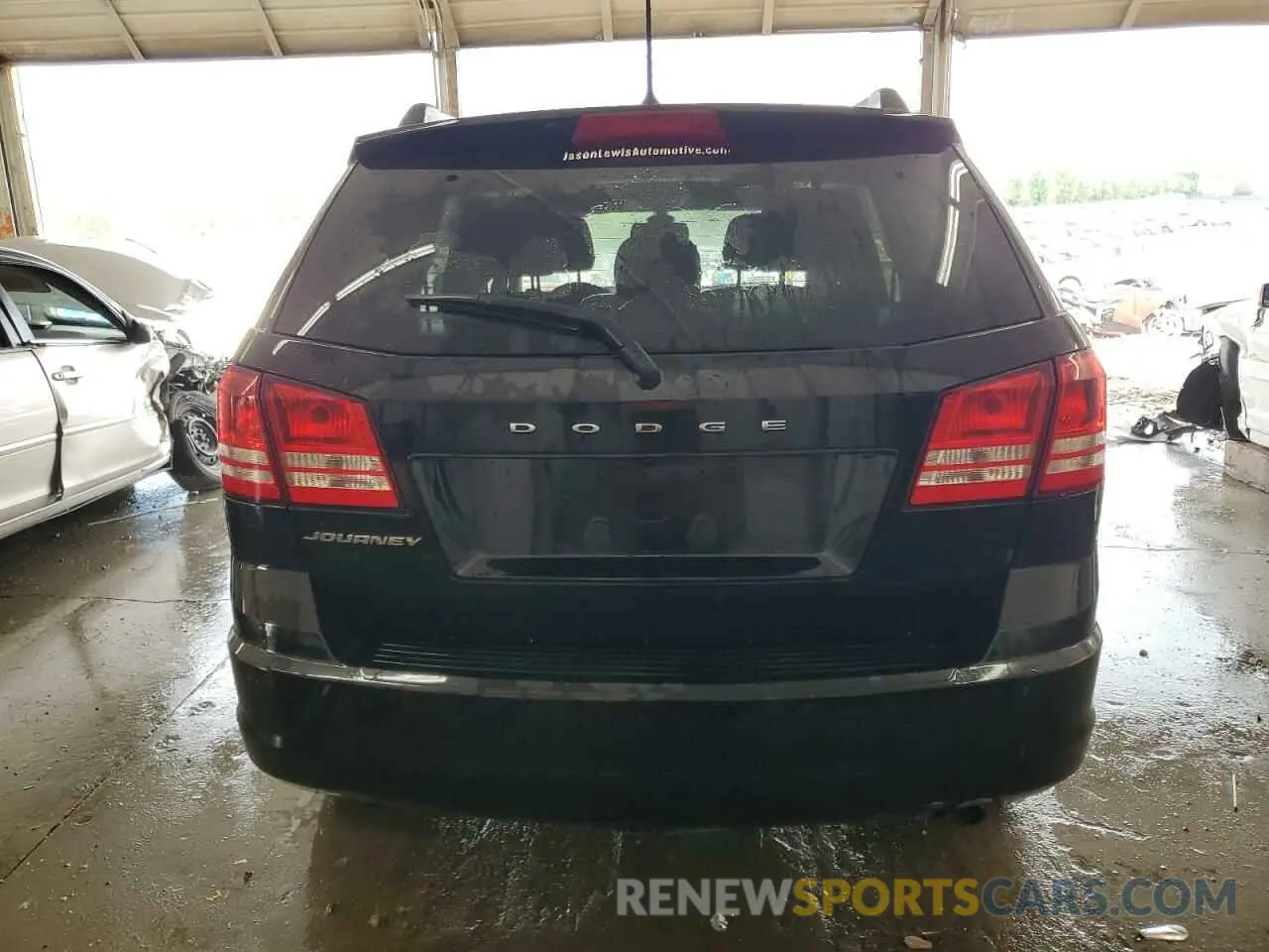 6 Photograph of a damaged car 3C4PDCAB3KT803881 DODGE JOURNEY 2019