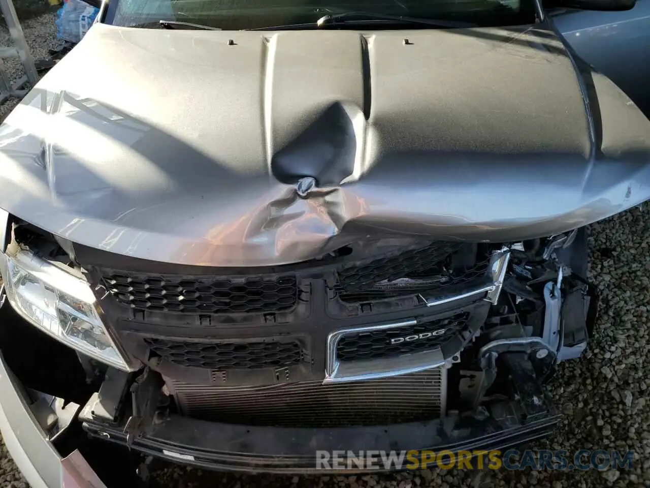 12 Photograph of a damaged car 3C4PDCAB3KT855978 DODGE JOURNEY 2019
