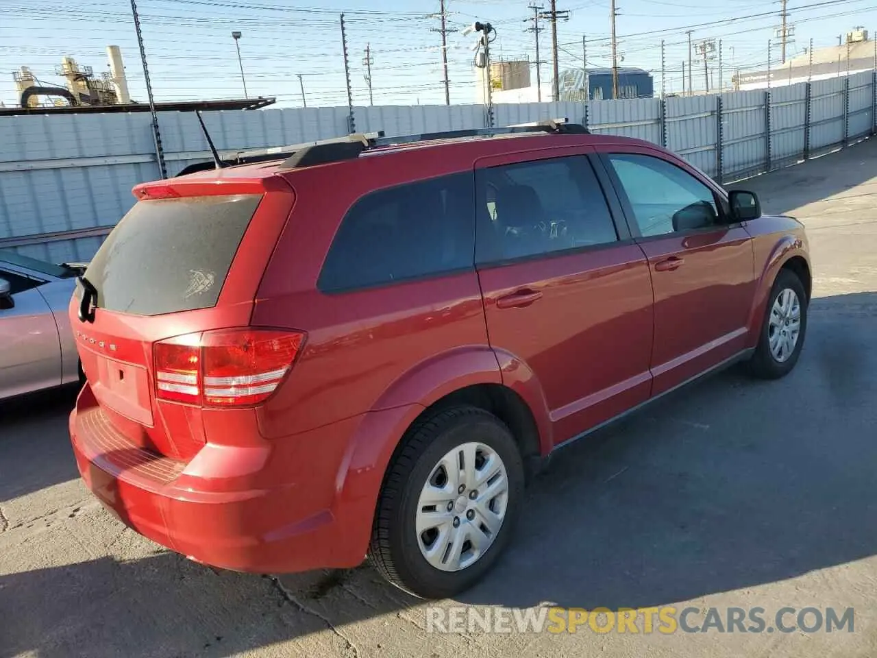 3 Photograph of a damaged car 3C4PDCAB6KT797705 DODGE JOURNEY 2019