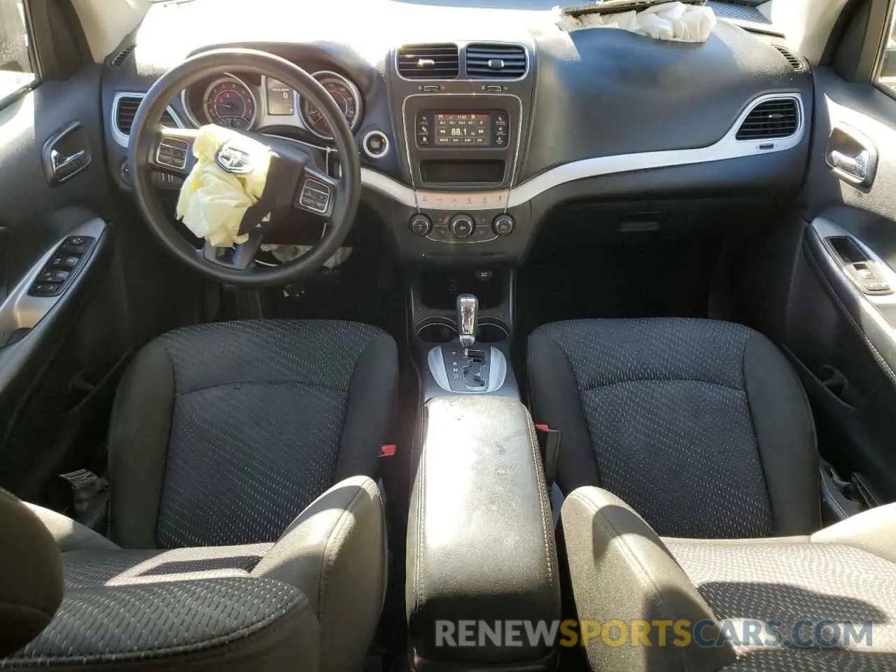 8 Фотография поврежденного автомобиля 3C4PDCAB7KT747038 DODGE JOURNEY 2019