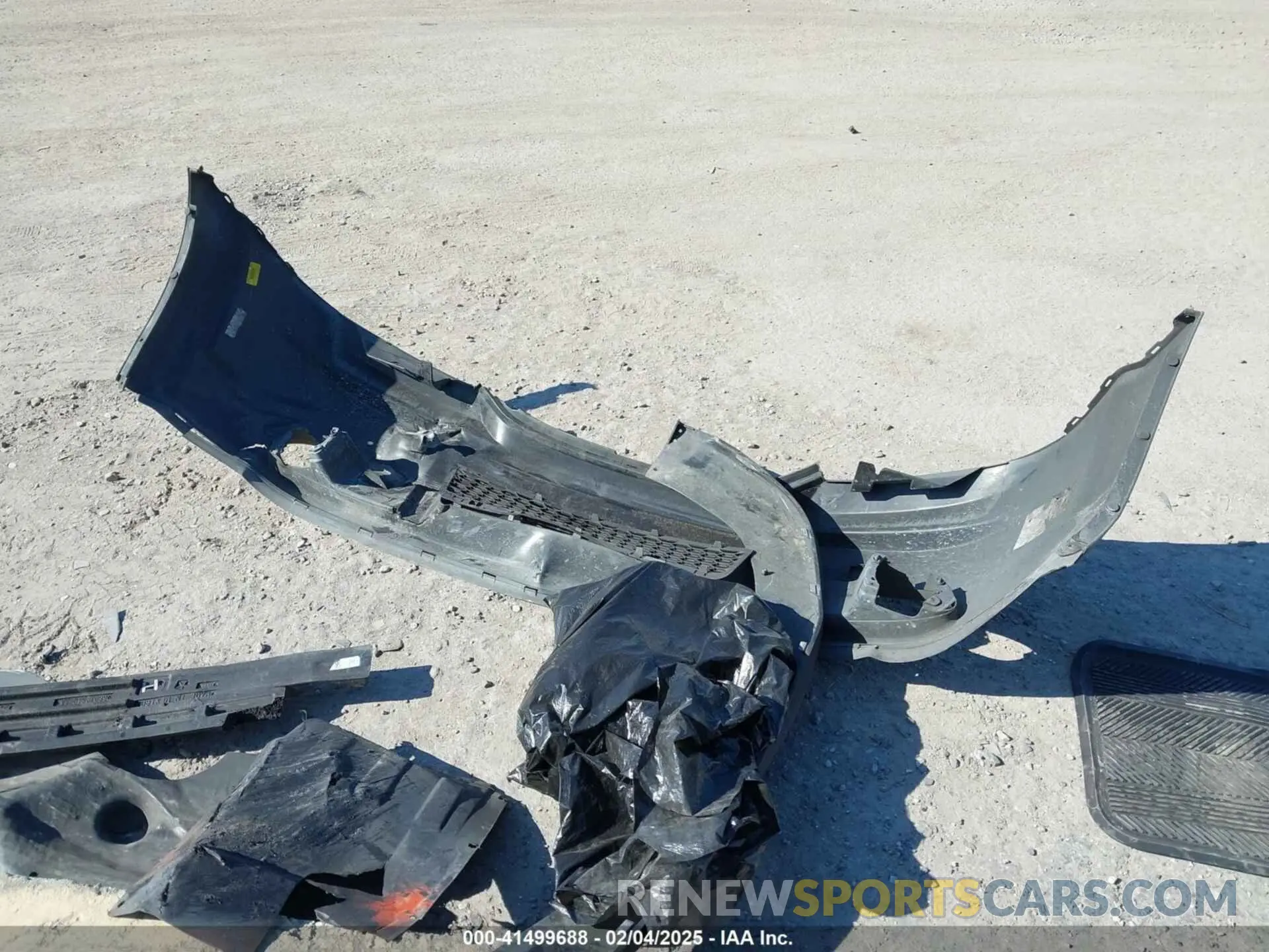 11 Photograph of a damaged car 3C4PDCAB8KT873487 DODGE JOURNEY 2019