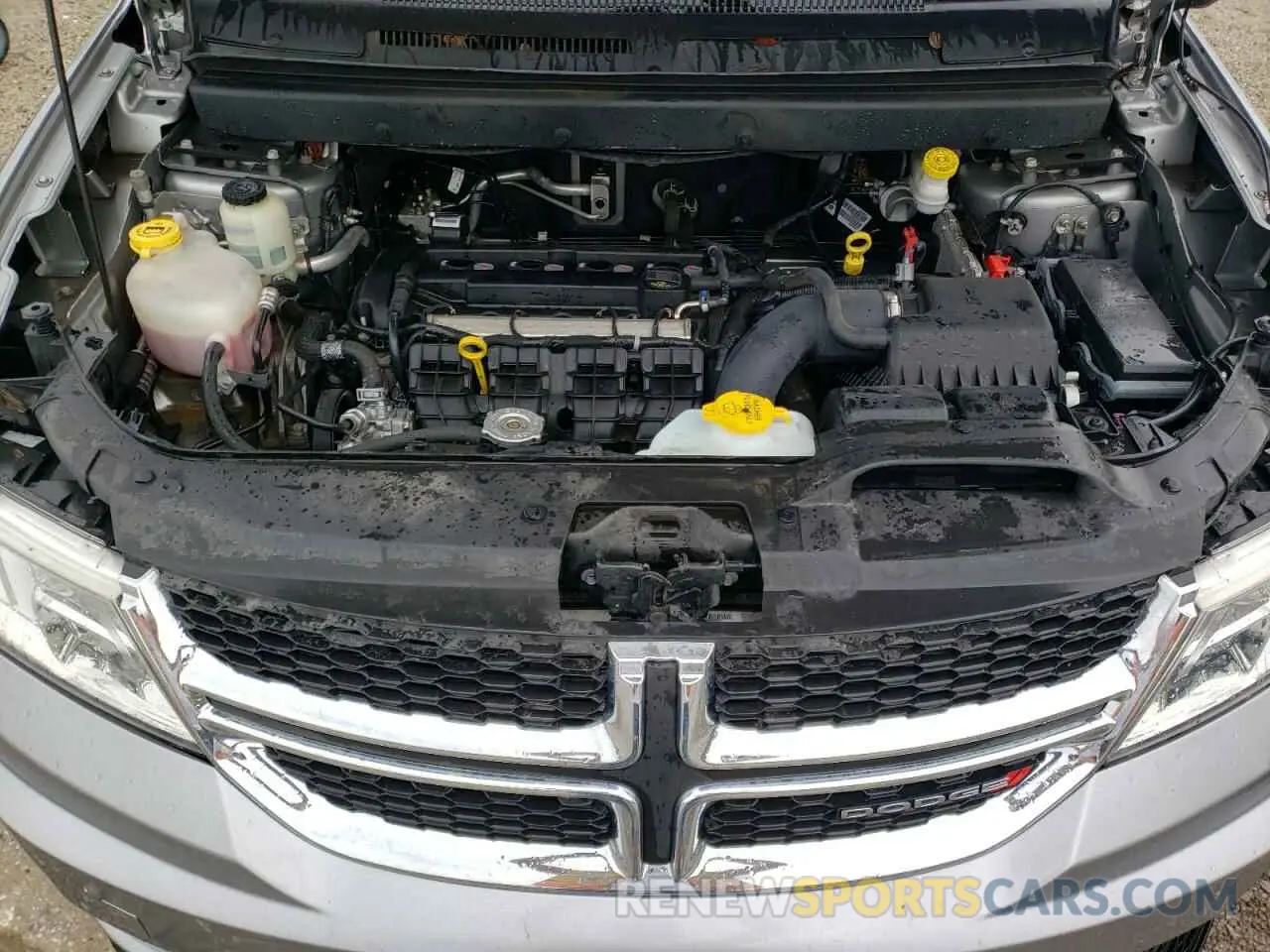 12 Photograph of a damaged car 3C4PDCAB9KT749759 DODGE JOURNEY 2019