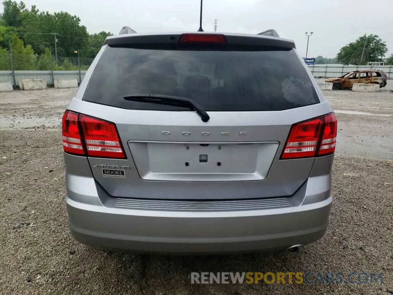 6 Photograph of a damaged car 3C4PDCAB9KT749759 DODGE JOURNEY 2019