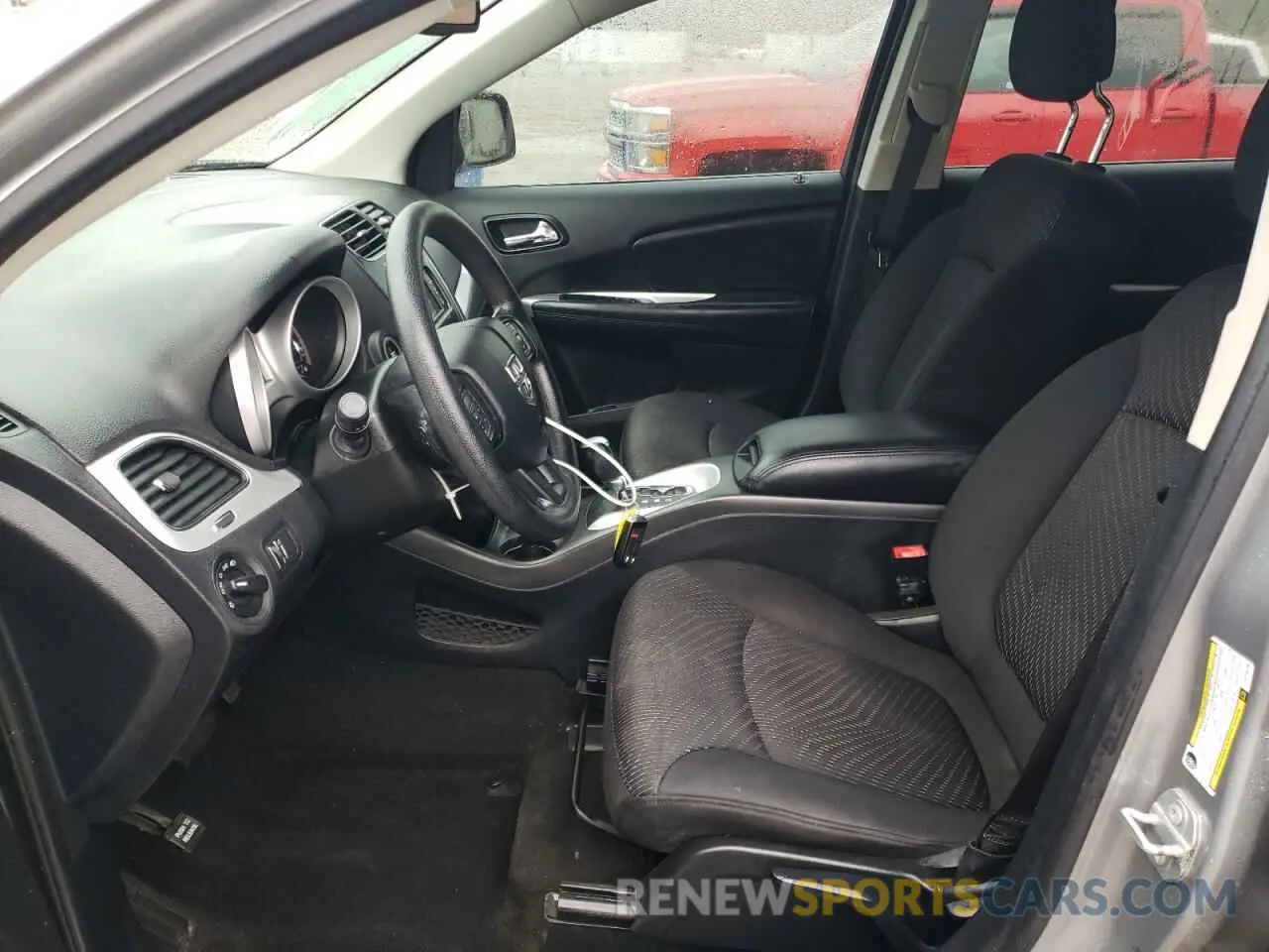 7 Photograph of a damaged car 3C4PDCAB9KT749759 DODGE JOURNEY 2019