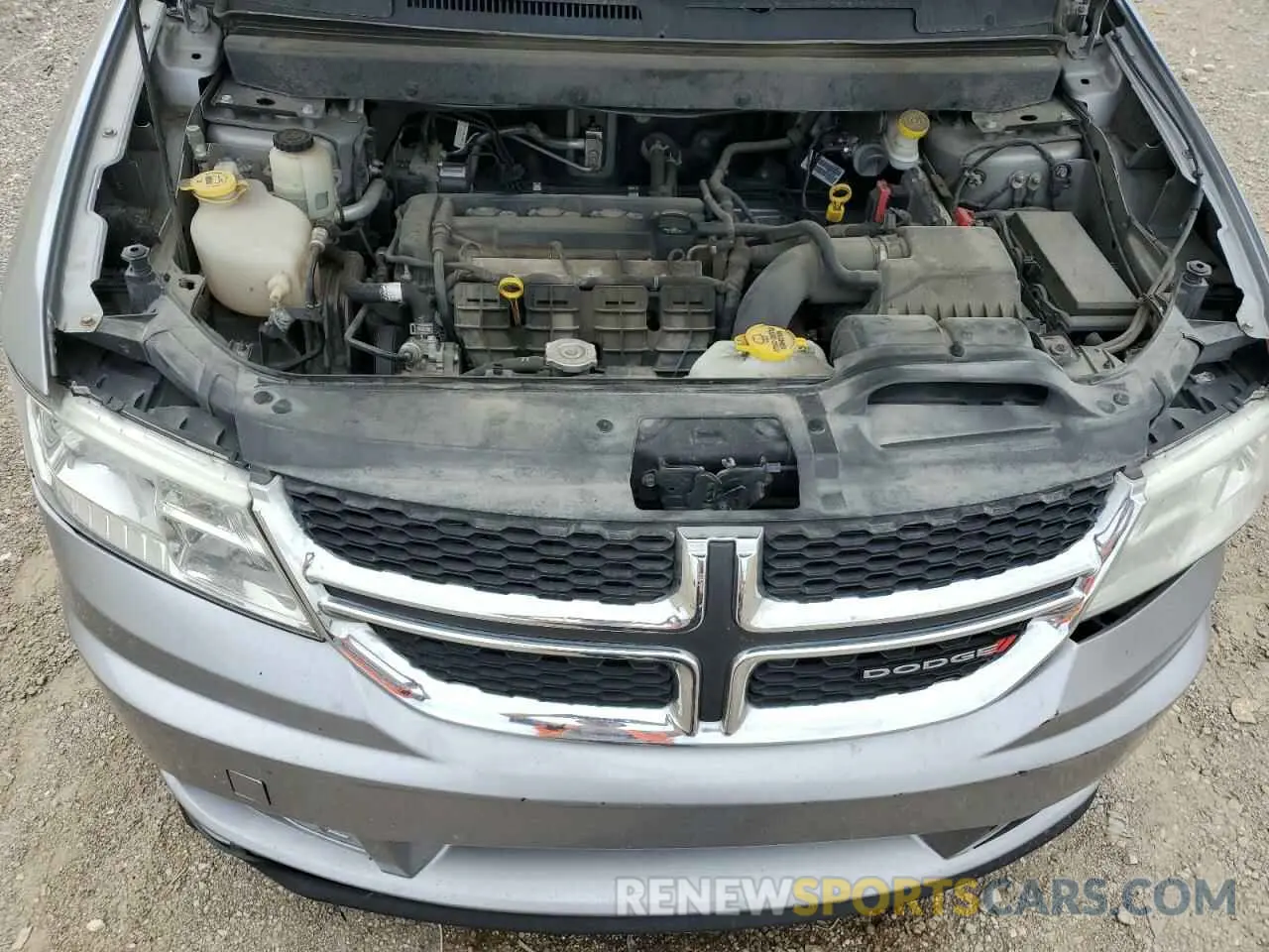 12 Photograph of a damaged car 3C4PDCABXKT810259 DODGE JOURNEY 2019