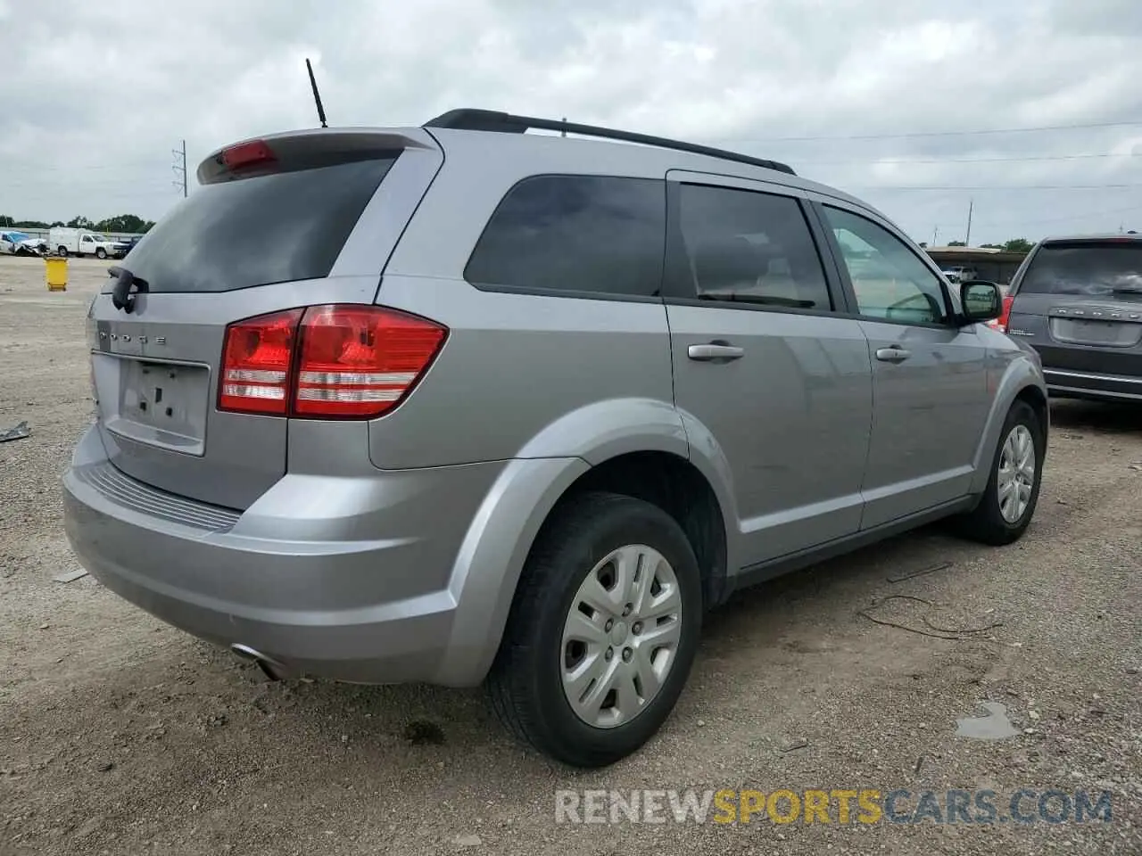 3 Photograph of a damaged car 3C4PDCABXKT810259 DODGE JOURNEY 2019