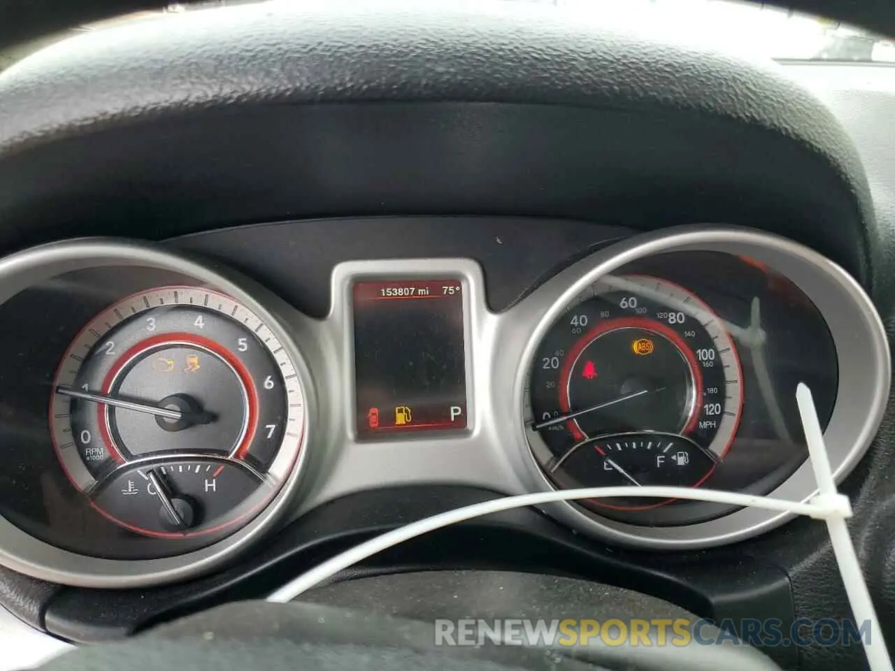 9 Photograph of a damaged car 3C4PDCABXKT810259 DODGE JOURNEY 2019