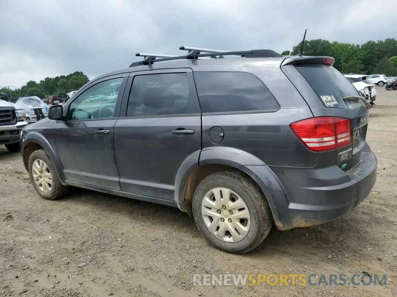 2 Photograph of a damaged car 3C4PDCABXKT860935 DODGE JOURNEY 2019