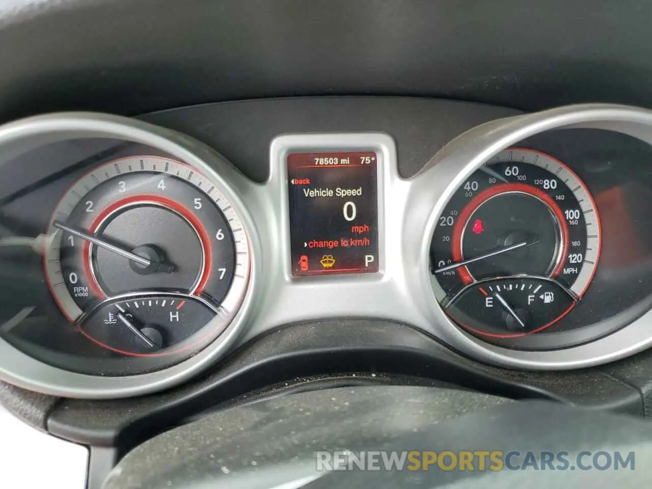 9 Photograph of a damaged car 3C4PDCABXKT860935 DODGE JOURNEY 2019