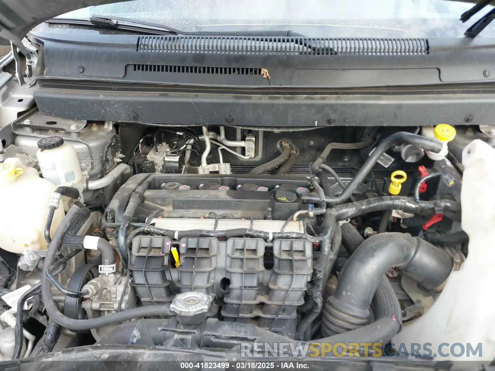 10 Photograph of a damaged car 3C4PDCBB0KT719211 DODGE JOURNEY 2019