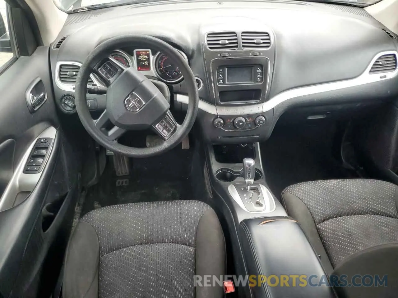 8 Photograph of a damaged car 3C4PDCBB1KT798081 DODGE JOURNEY 2019