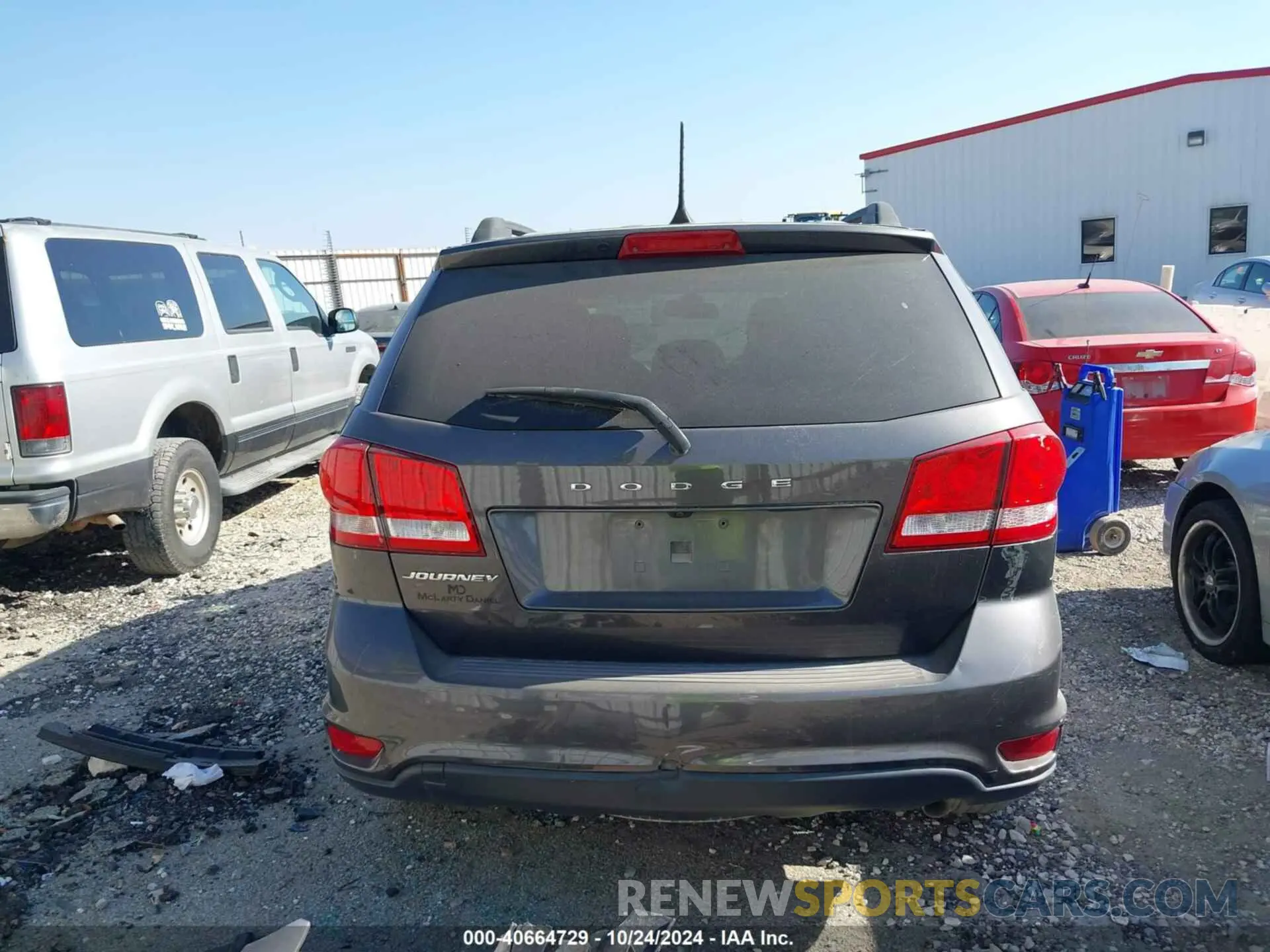 17 Фотография поврежденного автомобиля 3C4PDCBB1KT864015 DODGE JOURNEY 2019