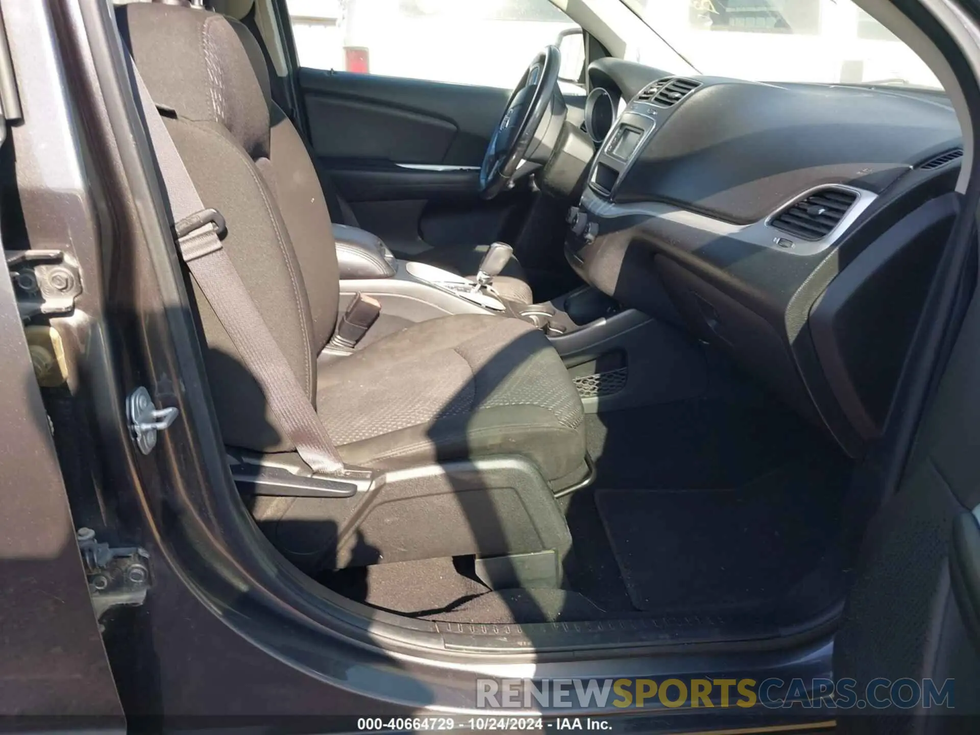 5 Фотография поврежденного автомобиля 3C4PDCBB1KT864015 DODGE JOURNEY 2019