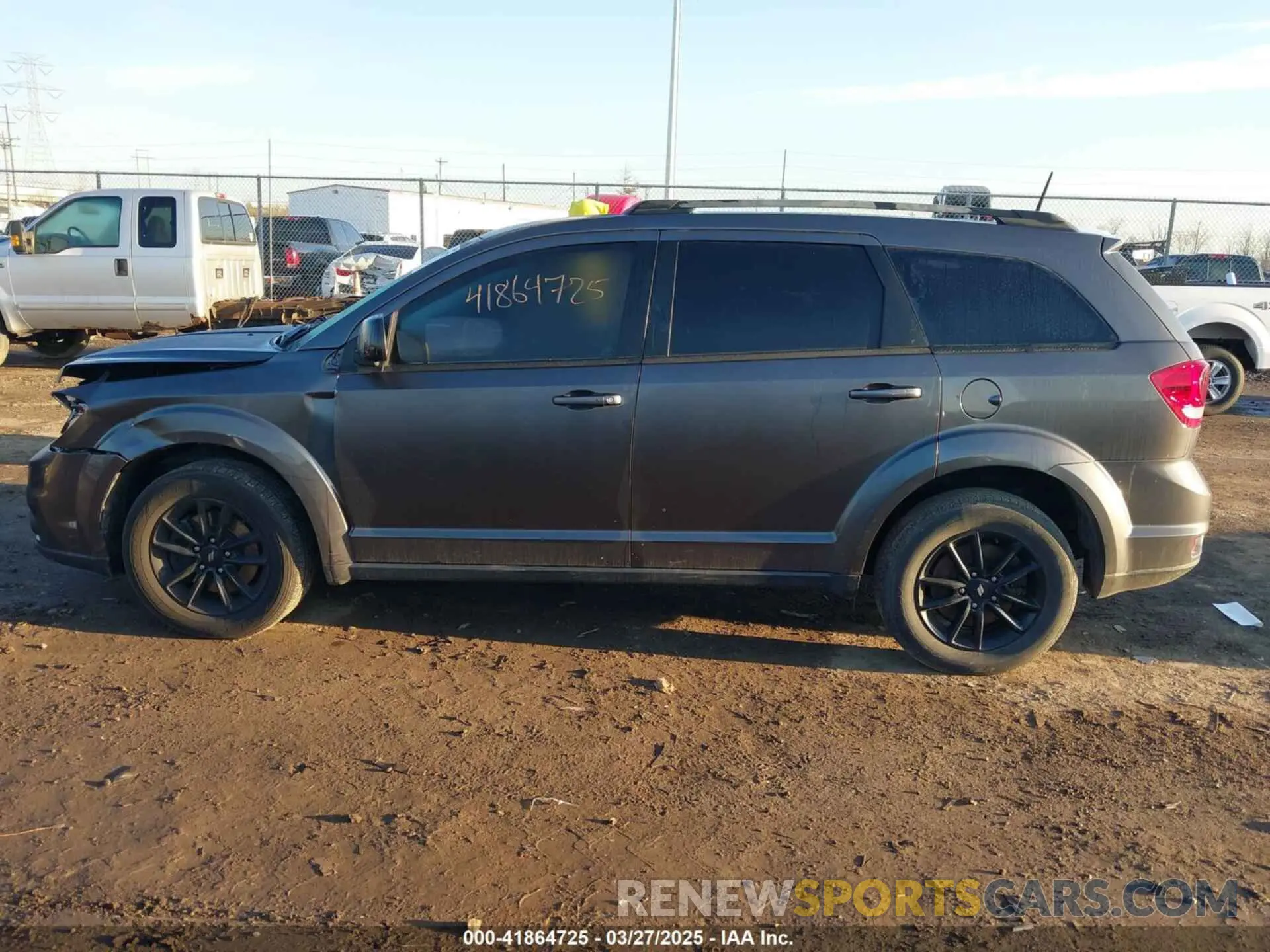 14 Photograph of a damaged car 3C4PDCBB2KT873970 DODGE JOURNEY 2019