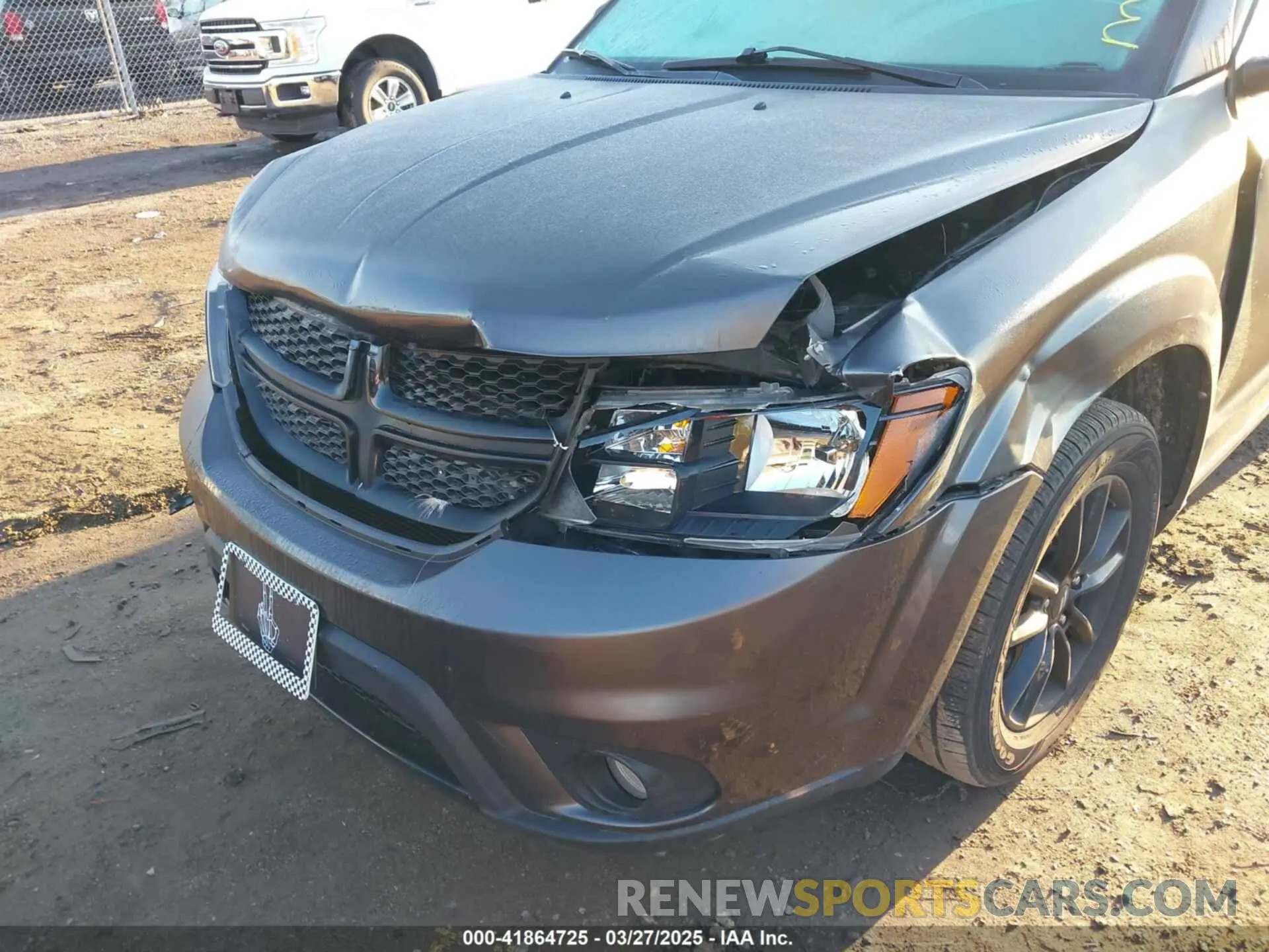 6 Photograph of a damaged car 3C4PDCBB2KT873970 DODGE JOURNEY 2019