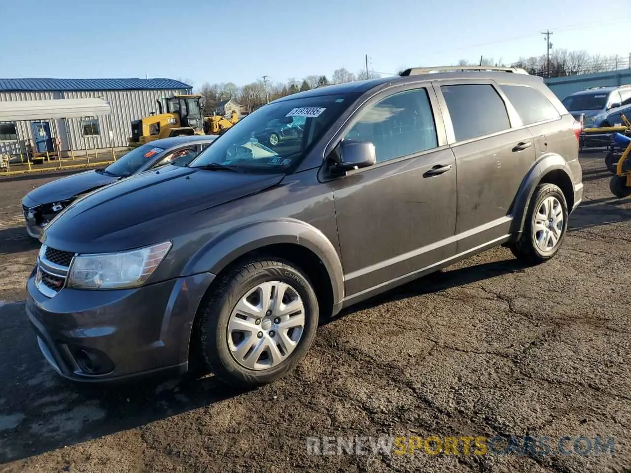 1 Photograph of a damaged car 3C4PDCBB4KT845488 DODGE JOURNEY 2019