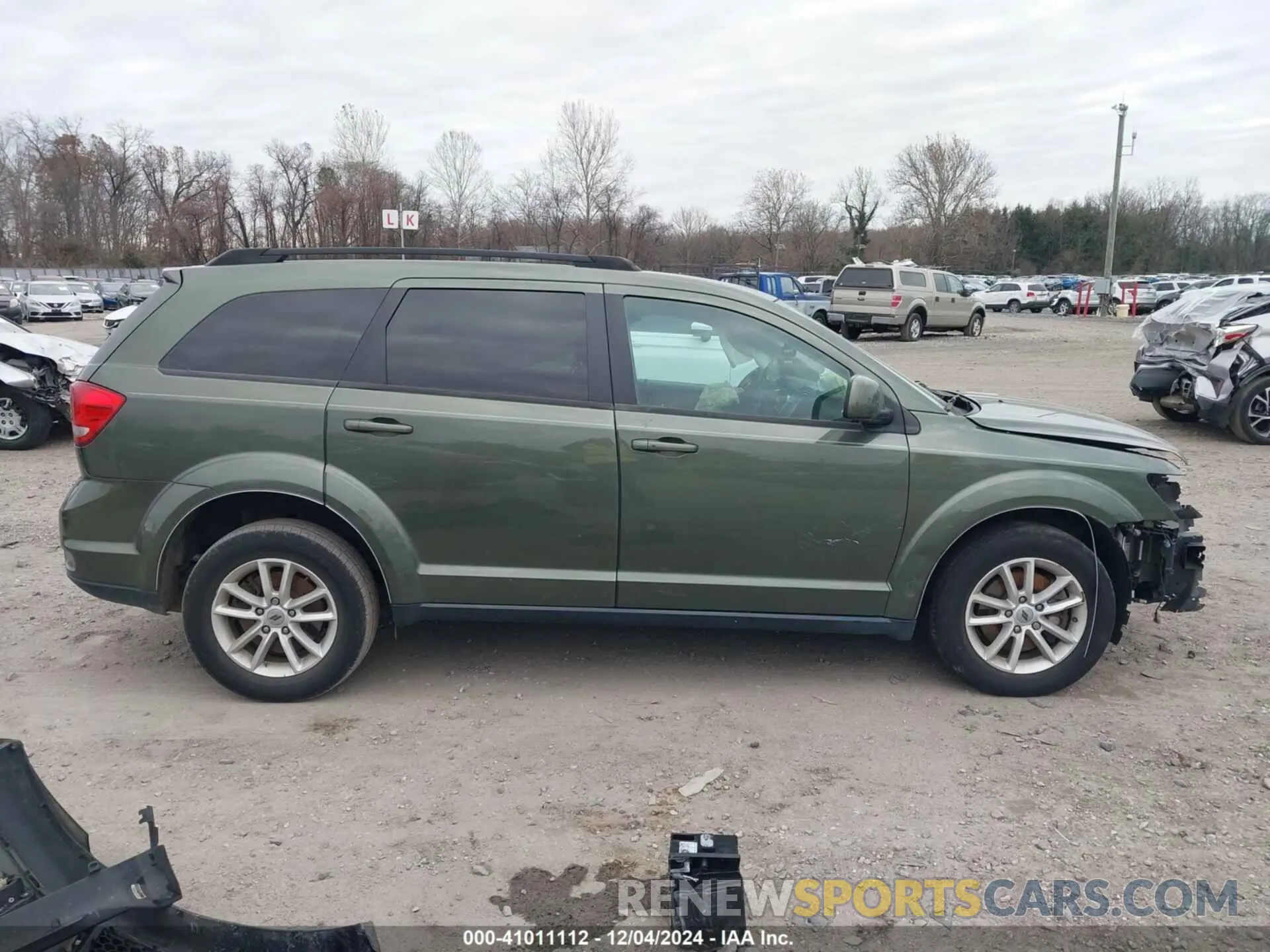 13 Photograph of a damaged car 3C4PDCBB5KT804013 DODGE JOURNEY 2019