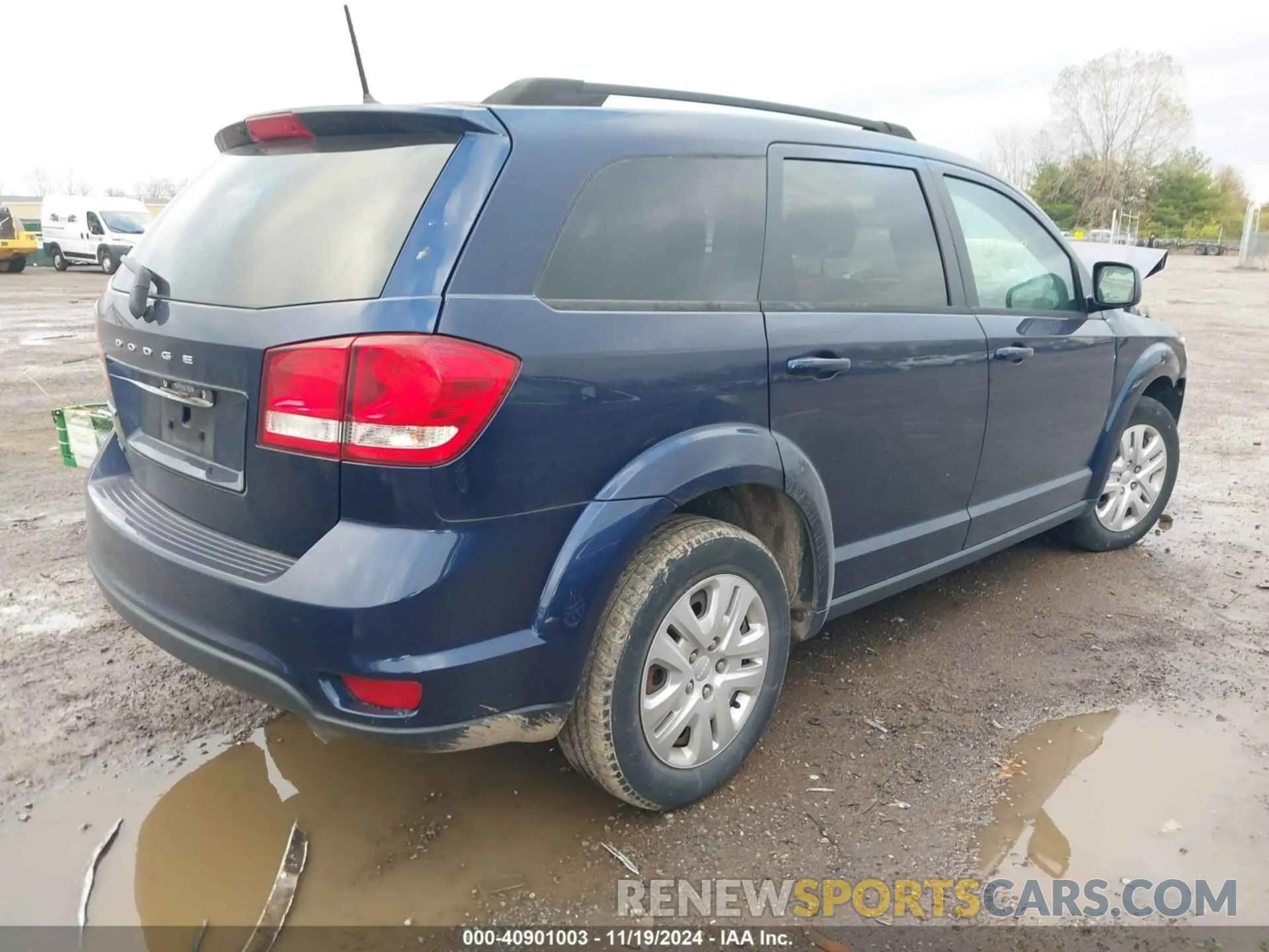 4 Photograph of a damaged car 3C4PDCBB5KT821412 DODGE JOURNEY 2019