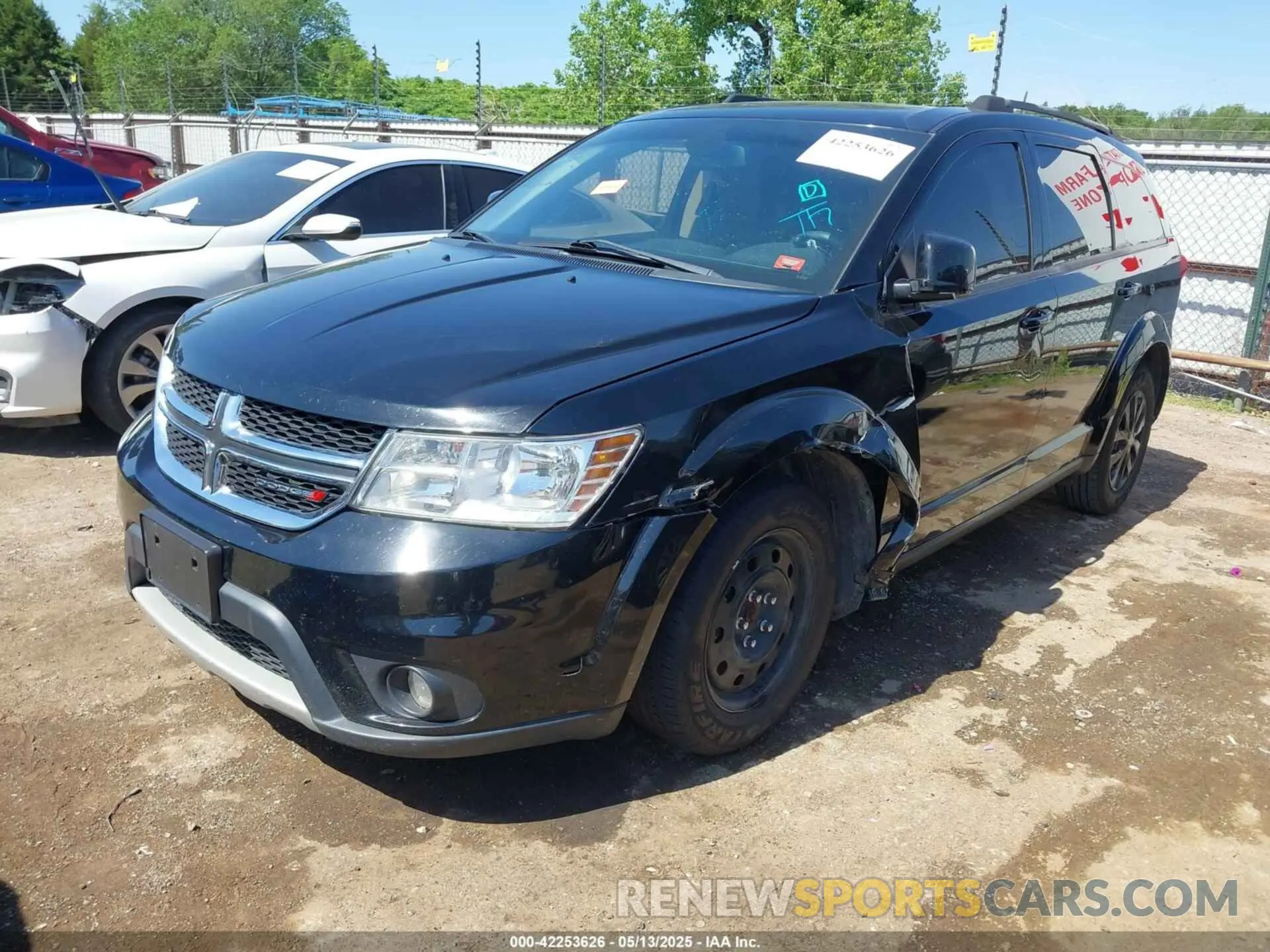 2 Photograph of a damaged car 3C4PDCBB5KT870934 DODGE JOURNEY 2019
