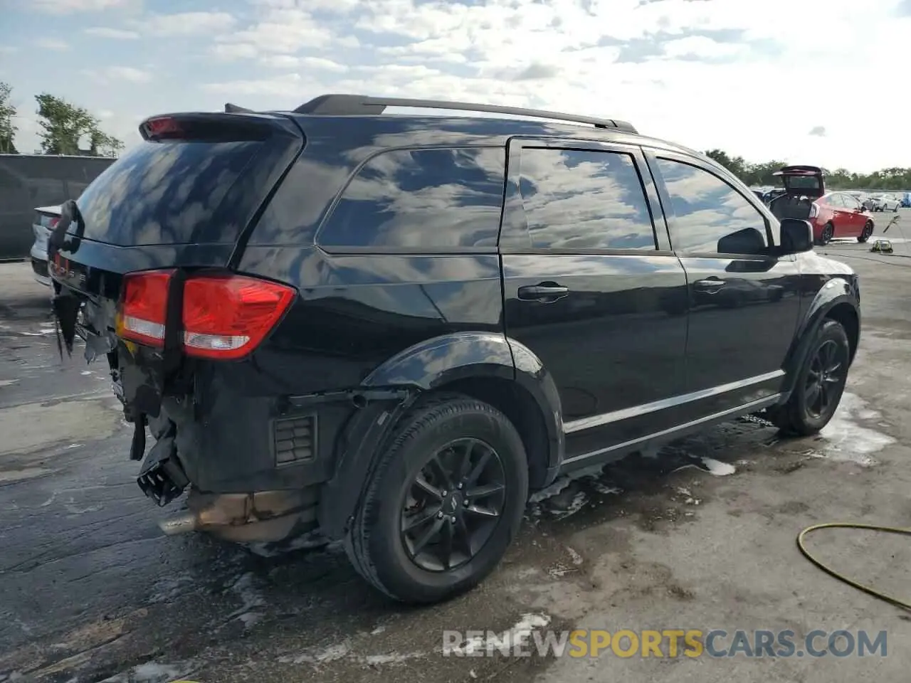 3 Photograph of a damaged car 3C4PDCBB7KT773668 DODGE JOURNEY 2019