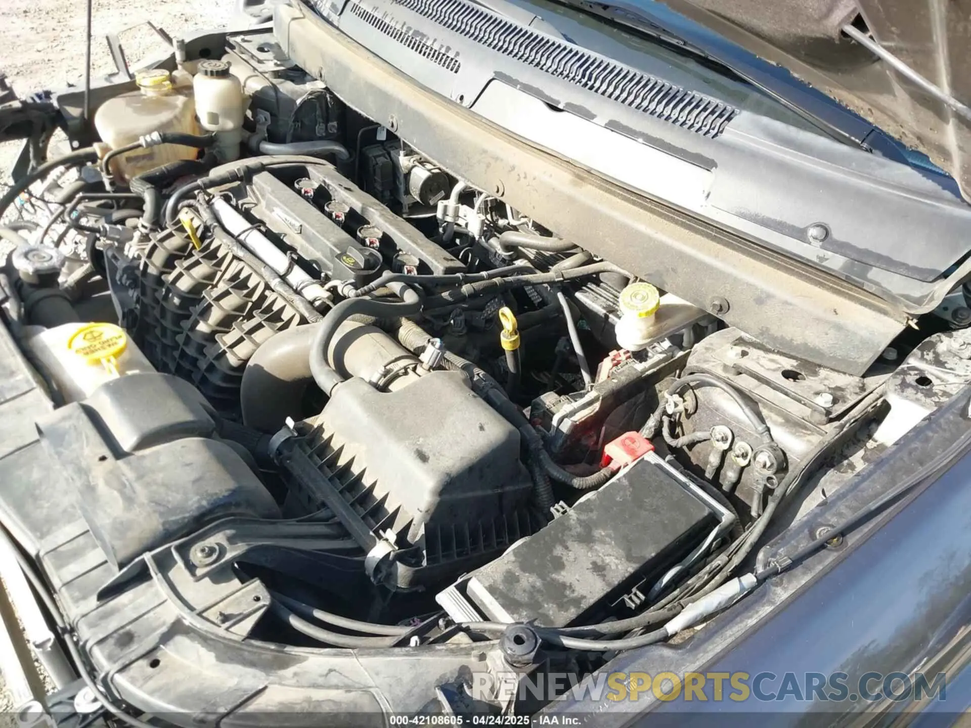 10 Photograph of a damaged car 3C4PDCBB7KT852418 DODGE JOURNEY 2019