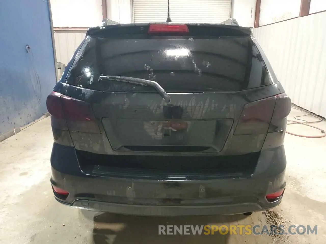 6 Photograph of a damaged car 3C4PDCBB7KT860471 DODGE JOURNEY 2019