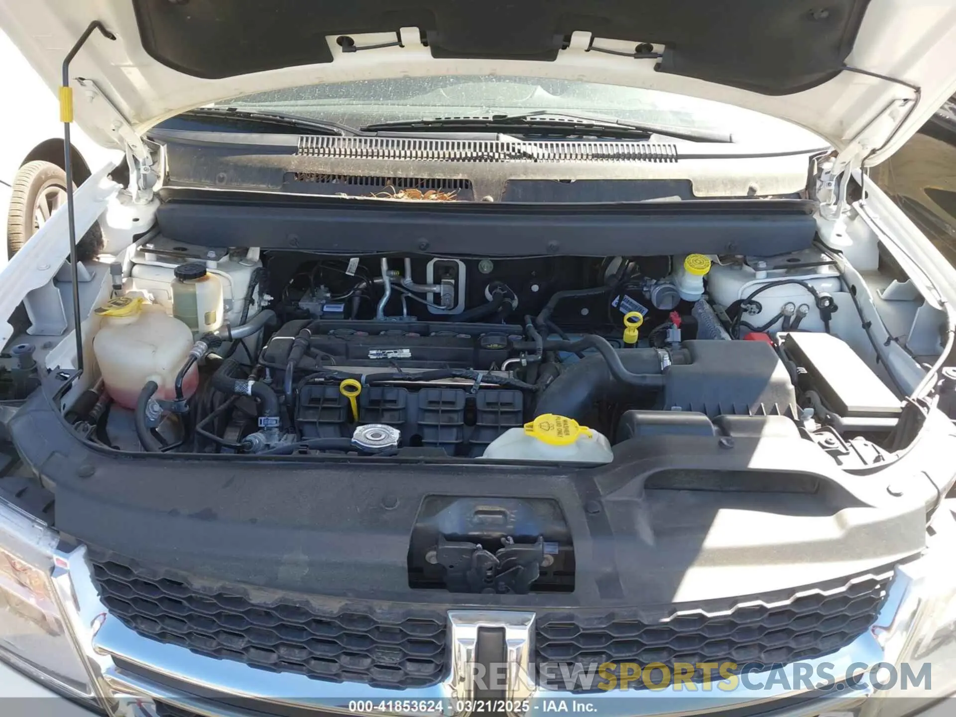 10 Photograph of a damaged car 3C4PDCBB8KT794254 DODGE JOURNEY 2019