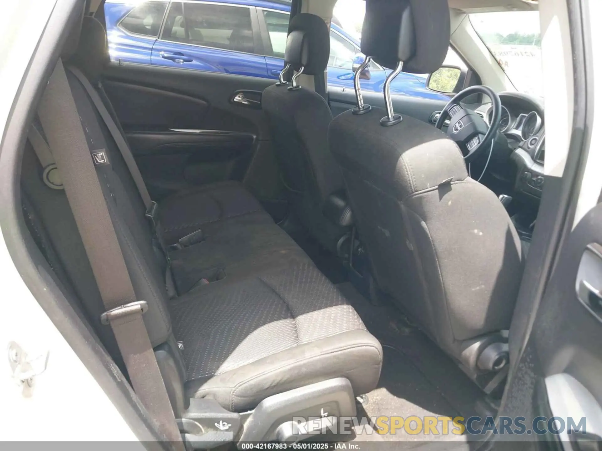 8 Photograph of a damaged car 3C4PDCBB8KT804717 DODGE JOURNEY 2019
