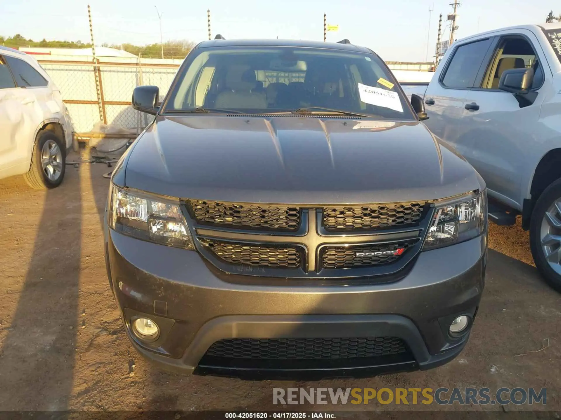 12 Фотография поврежденного автомобиля 3C4PDCBB8KT858387 DODGE JOURNEY 2019