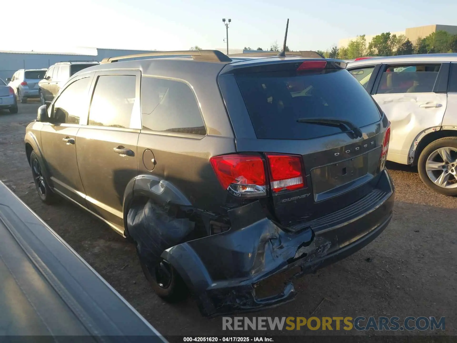 3 Фотография поврежденного автомобиля 3C4PDCBB8KT858387 DODGE JOURNEY 2019