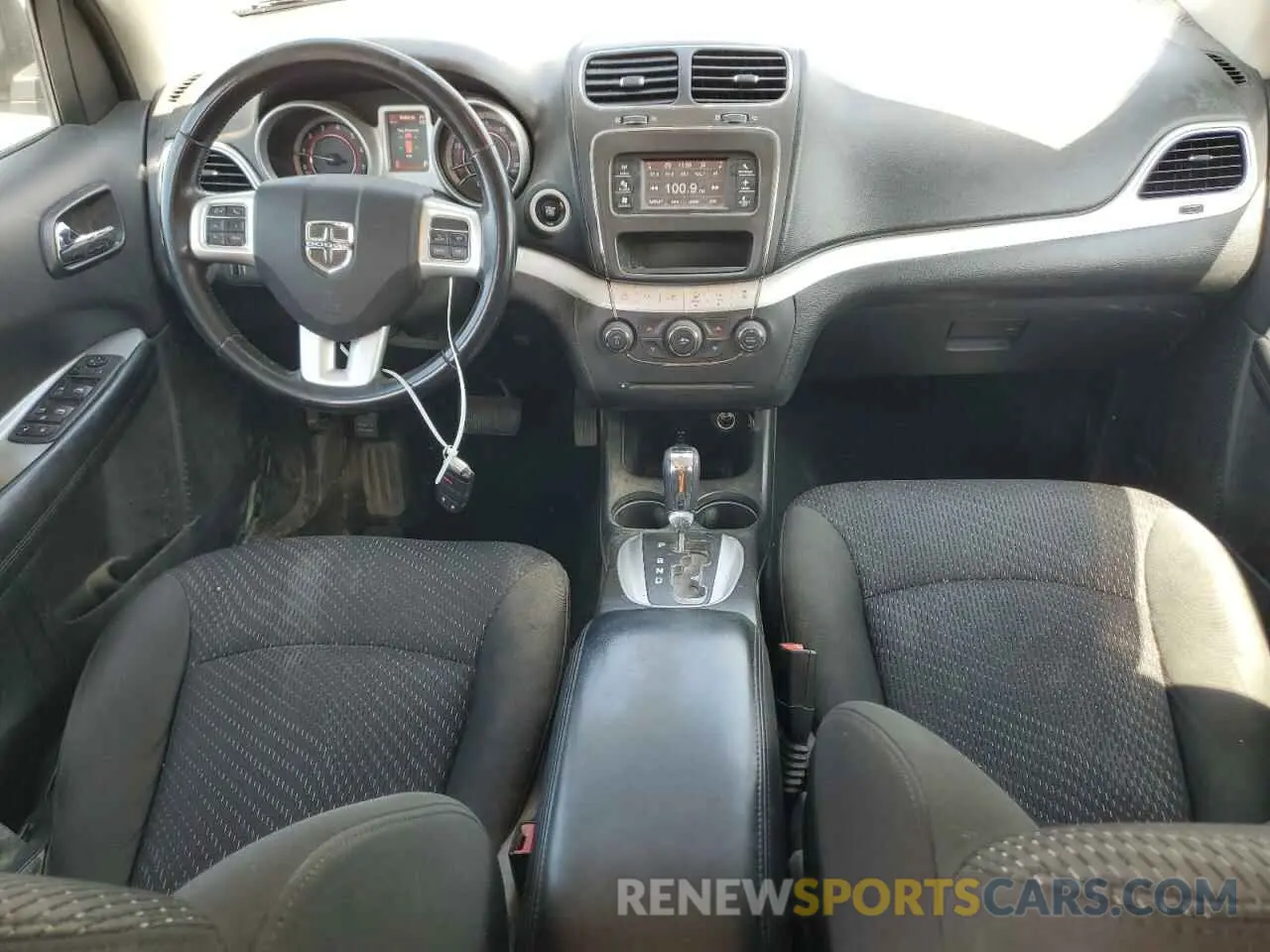 8 Фотография поврежденного автомобиля 3C4PDCBB8KT863993 DODGE JOURNEY 2019
